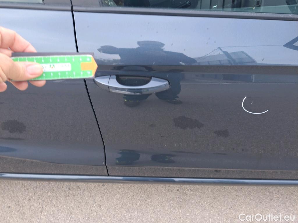  Seat  Ibiza SEAT  / 2017 / 5P / berlina con portón 1.6 TDI 70kW (95CV) Style #31