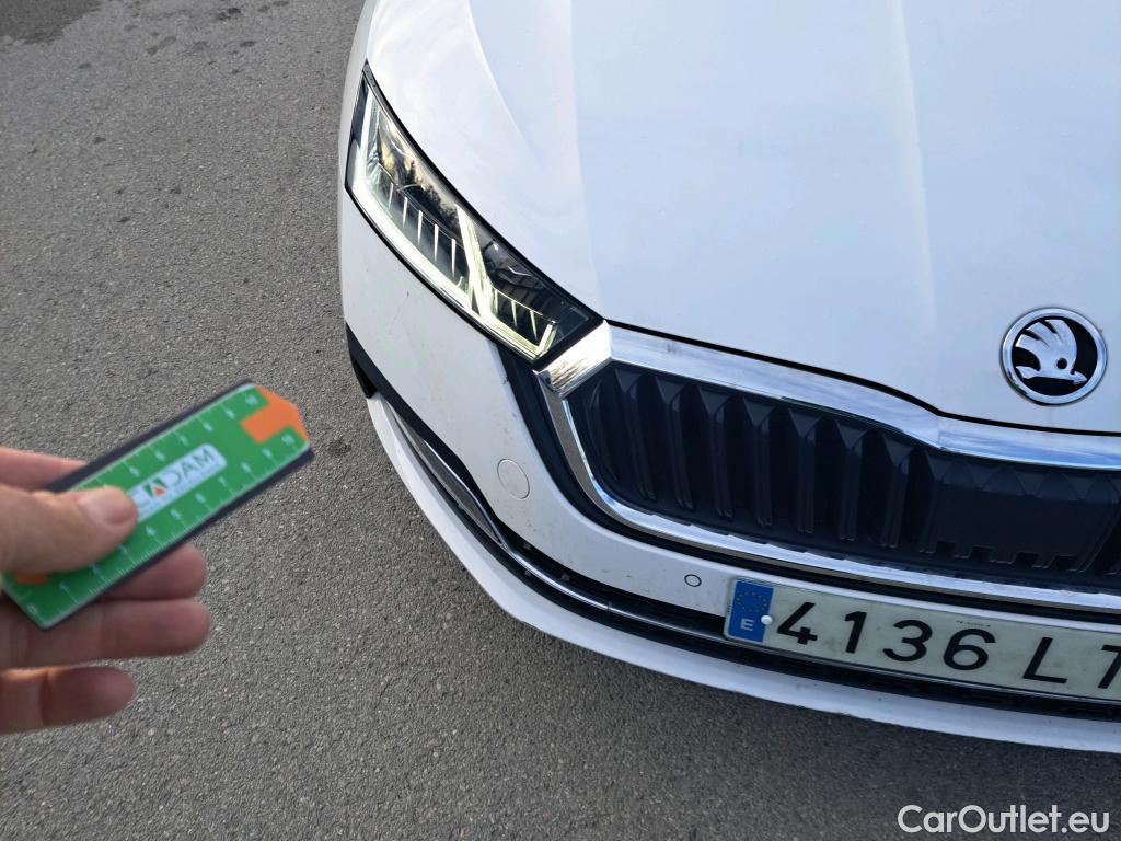  Skoda  Octavia SKODA  / 2020 / 5P / familiar Combi 2.0 TDI 110kW (150CV) DSG Style #22