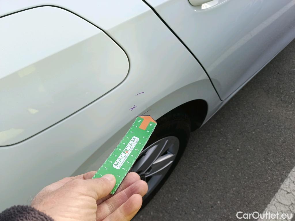  Volkswagen  Golf  VOLKSWAGEN / 2020 / 5P / familiar 2.0 TDI 85kW (115CV) DSG Variant #11