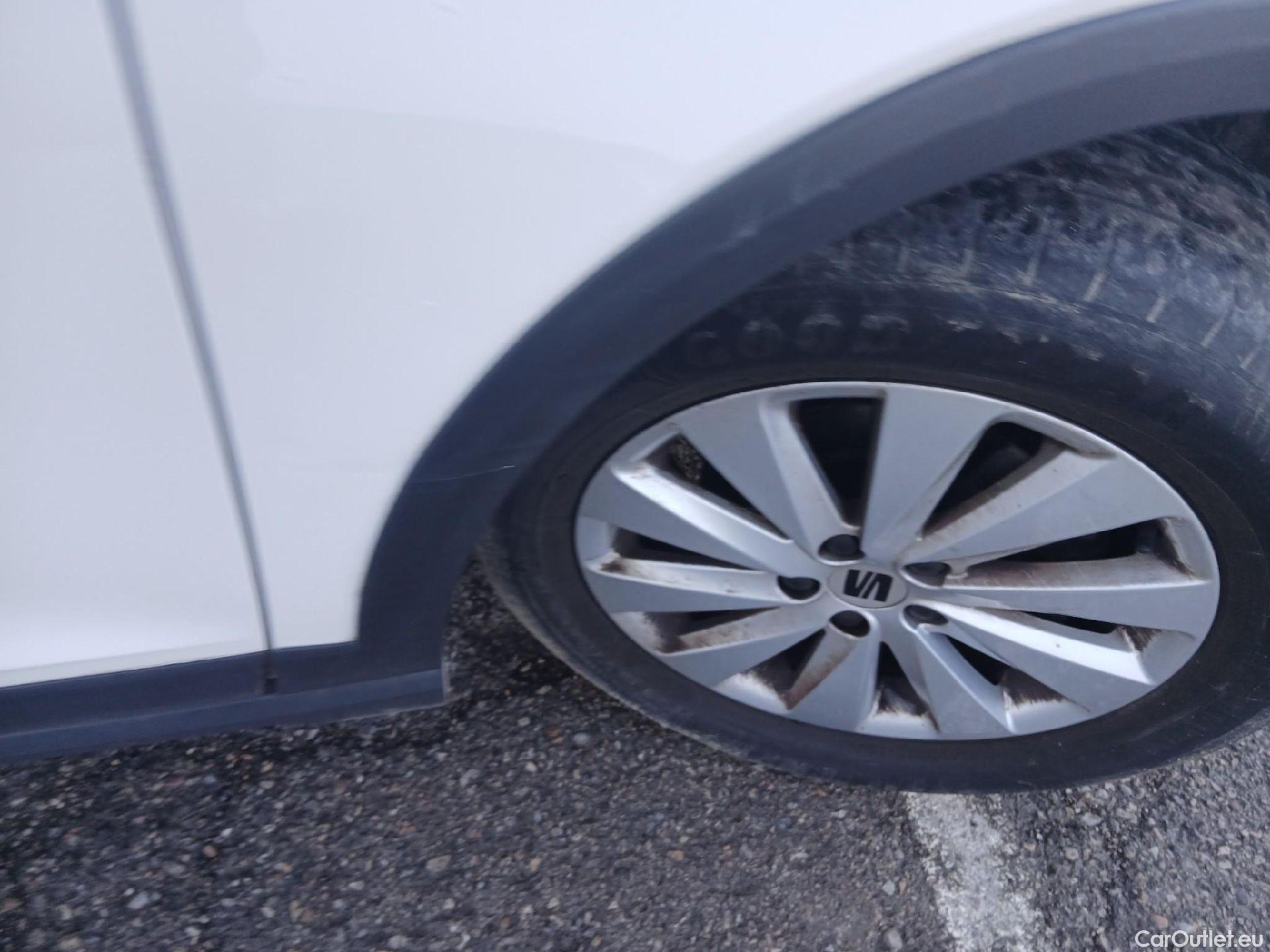  Seat  Arona SEAT  / 2017 / 5P / todoterreno 1.0 TSI 81kW (110CV) Style Plus (AC) #24