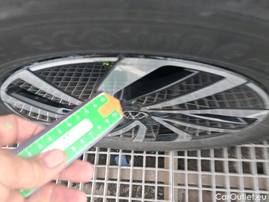  Volkswagen  Polo VOLKSWAGEN  / 2021 / 5P / berlina con portón Life 1.0 TSI 70kW (95CV) #8