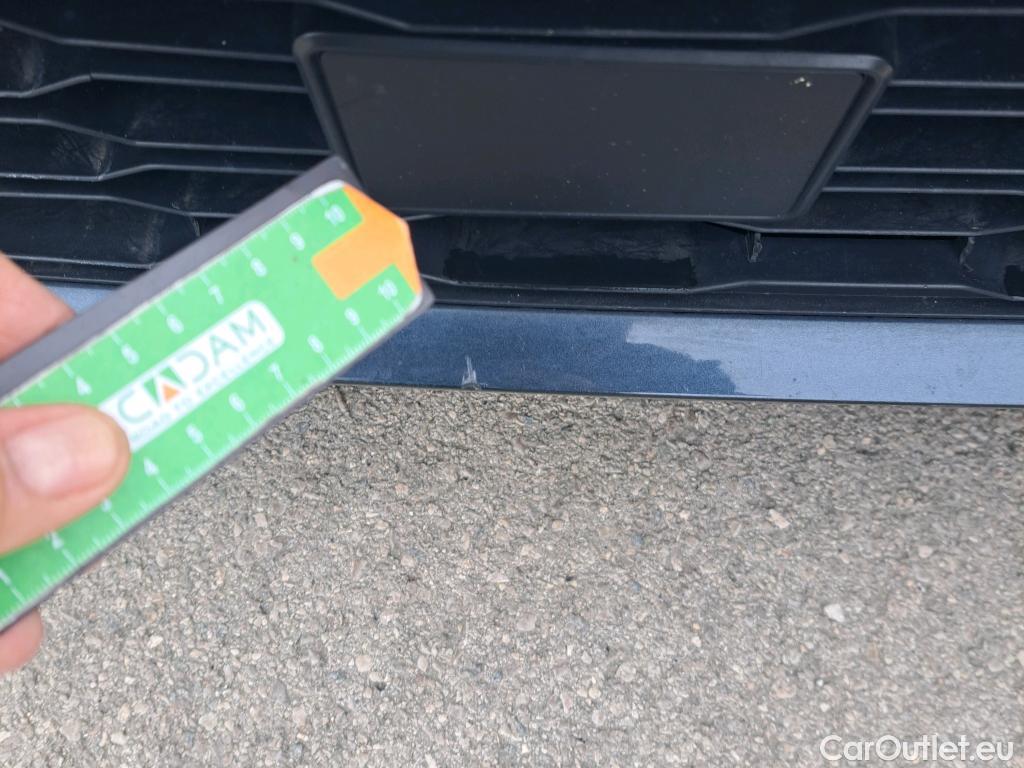  Seat  Ibiza SEAT  / 2017 / 5P / berlina con portón 1.6 TDI 70kW (95CV) Style #11