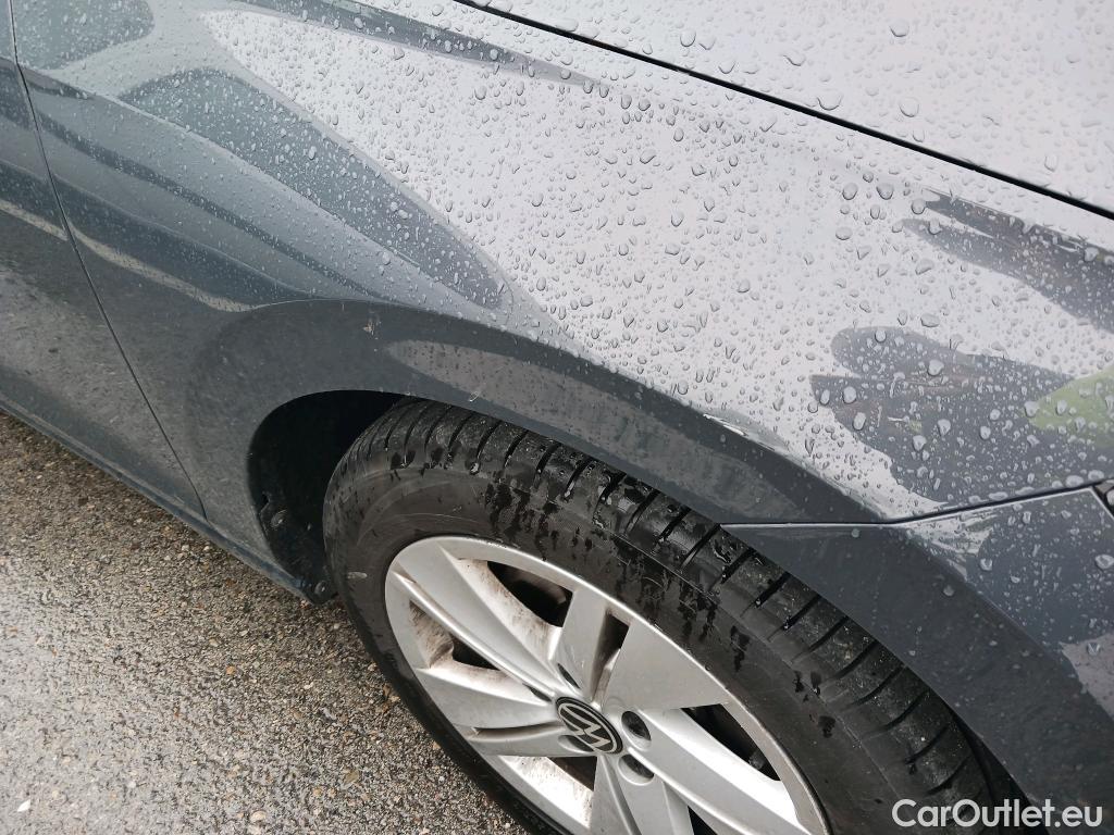  Volkswagen  Golf  VOLKSWAGEN / 2020 / 5P / berlina con portón 1.0 TSI 81kW (110CV) #9