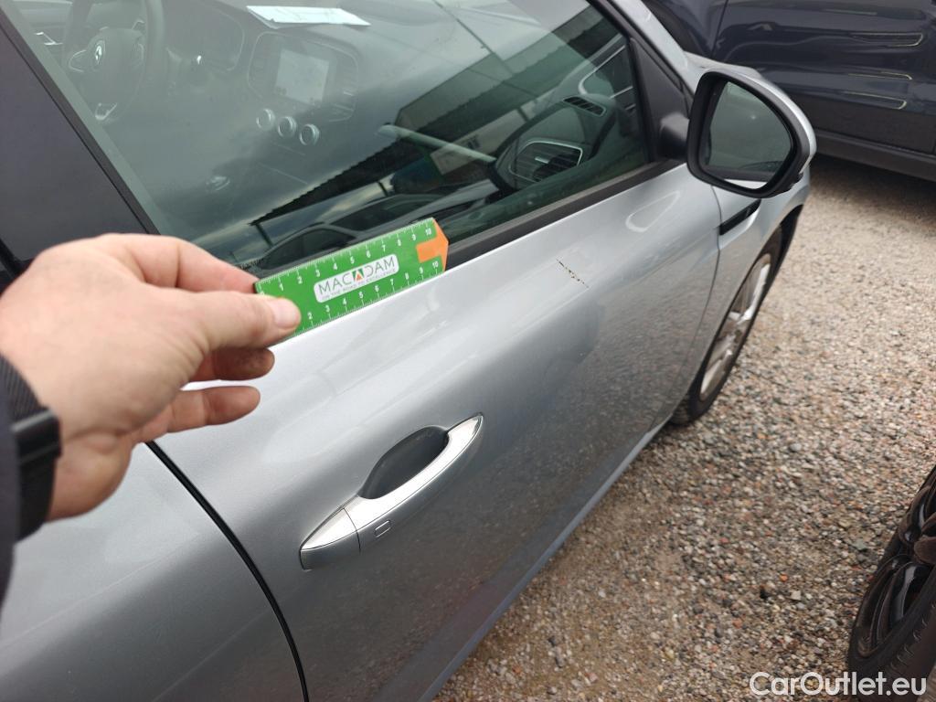  Renault  Megane RENAULT Mégane / 2020 / 5P / berlina con portón Equilibre Blue dCi 85 kW (115CV)-SS #5