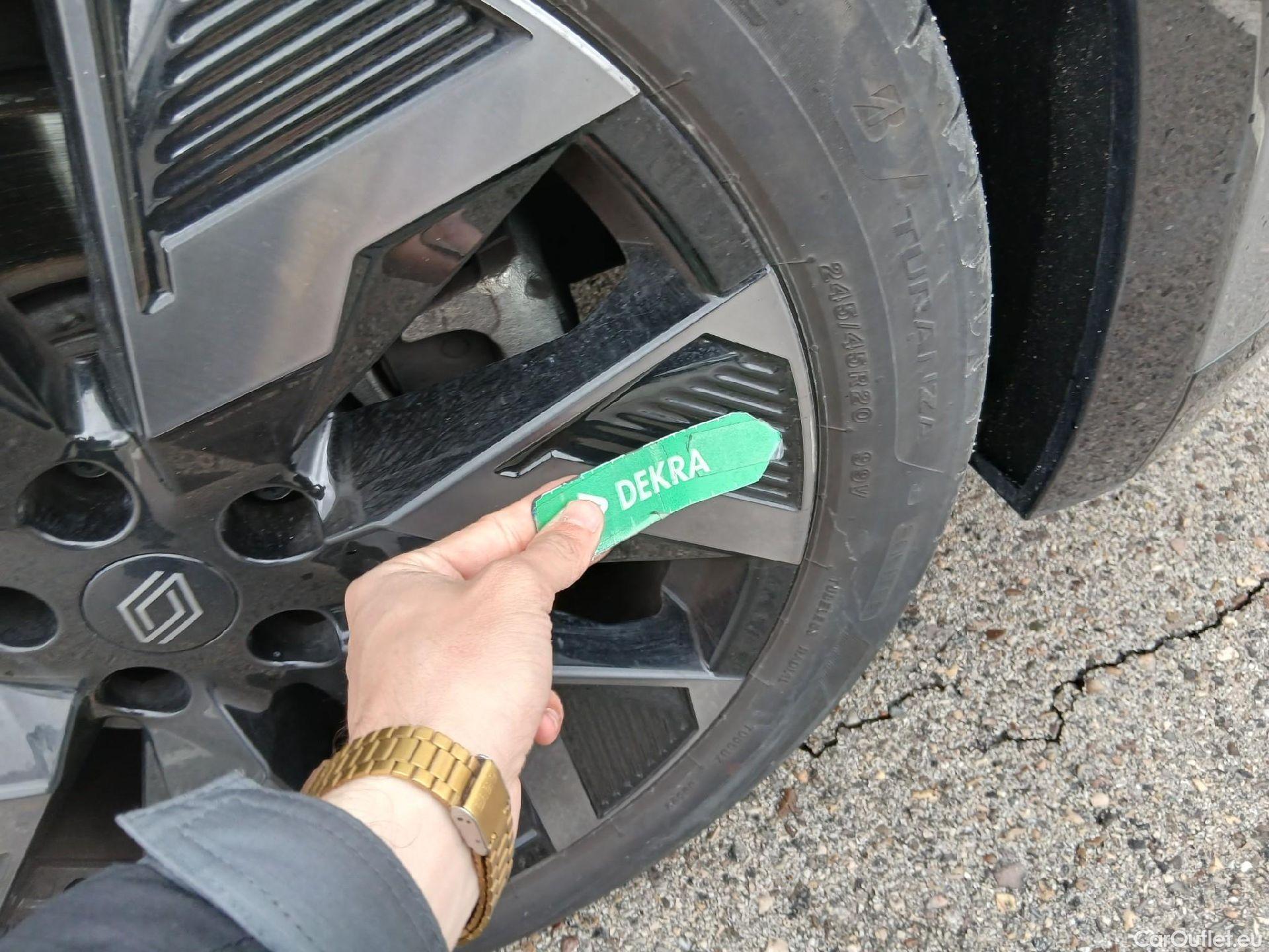  Renault  Austral RENAULT Rafale / 2024 / 5P / crossover Esprit Alpine E-Tech full hybrid 147kW #17