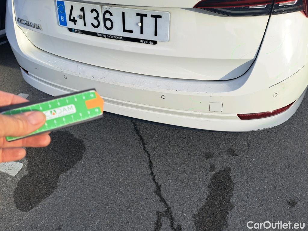  Skoda  Octavia SKODA  / 2020 / 5P / familiar Combi 2.0 TDI 110kW (150CV) DSG Style #25