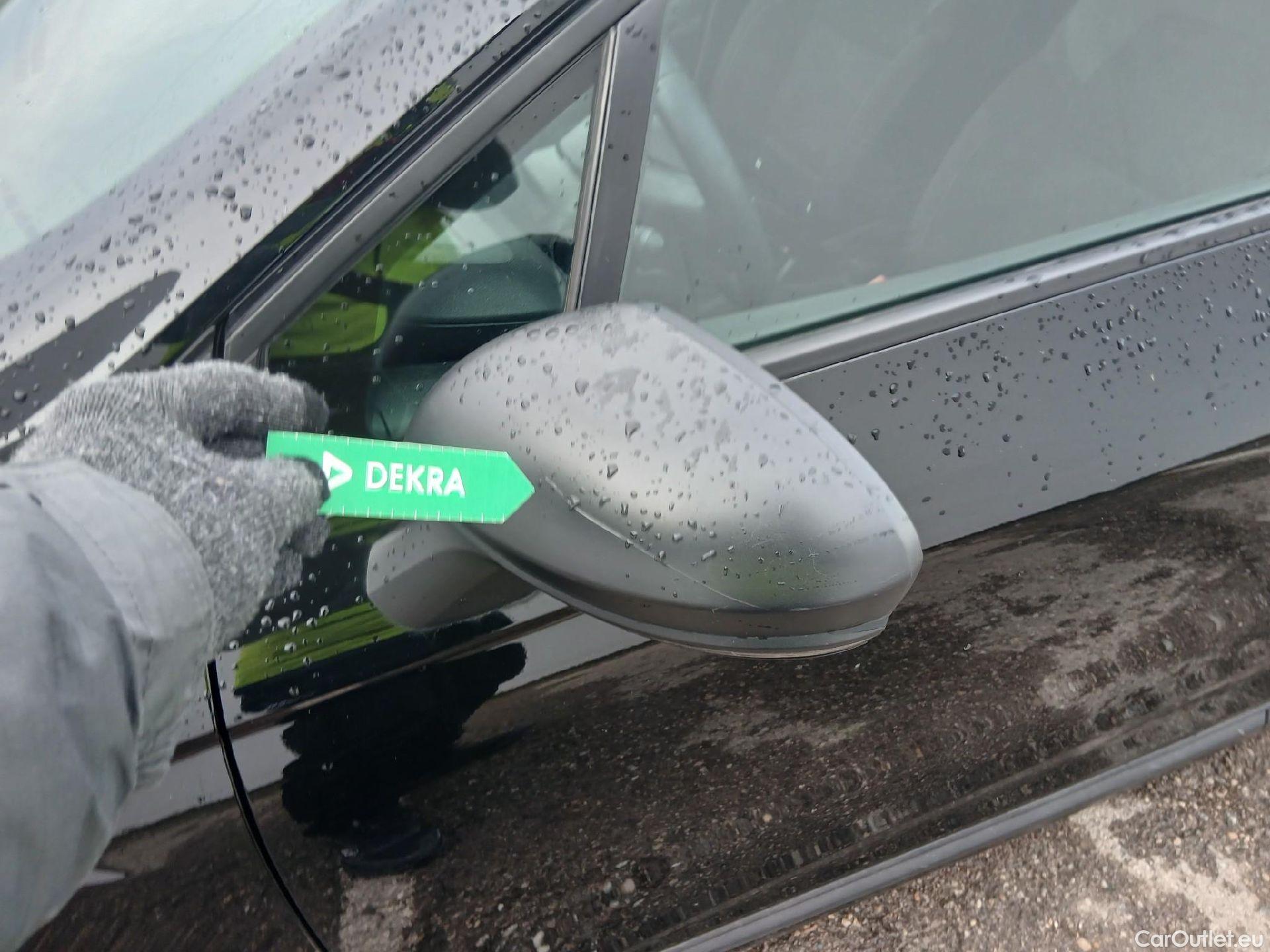  Renault  Clio RENAULT  / 2019 / 5P / berlina con portón Business Blue dCi 74kW (100CV) #10