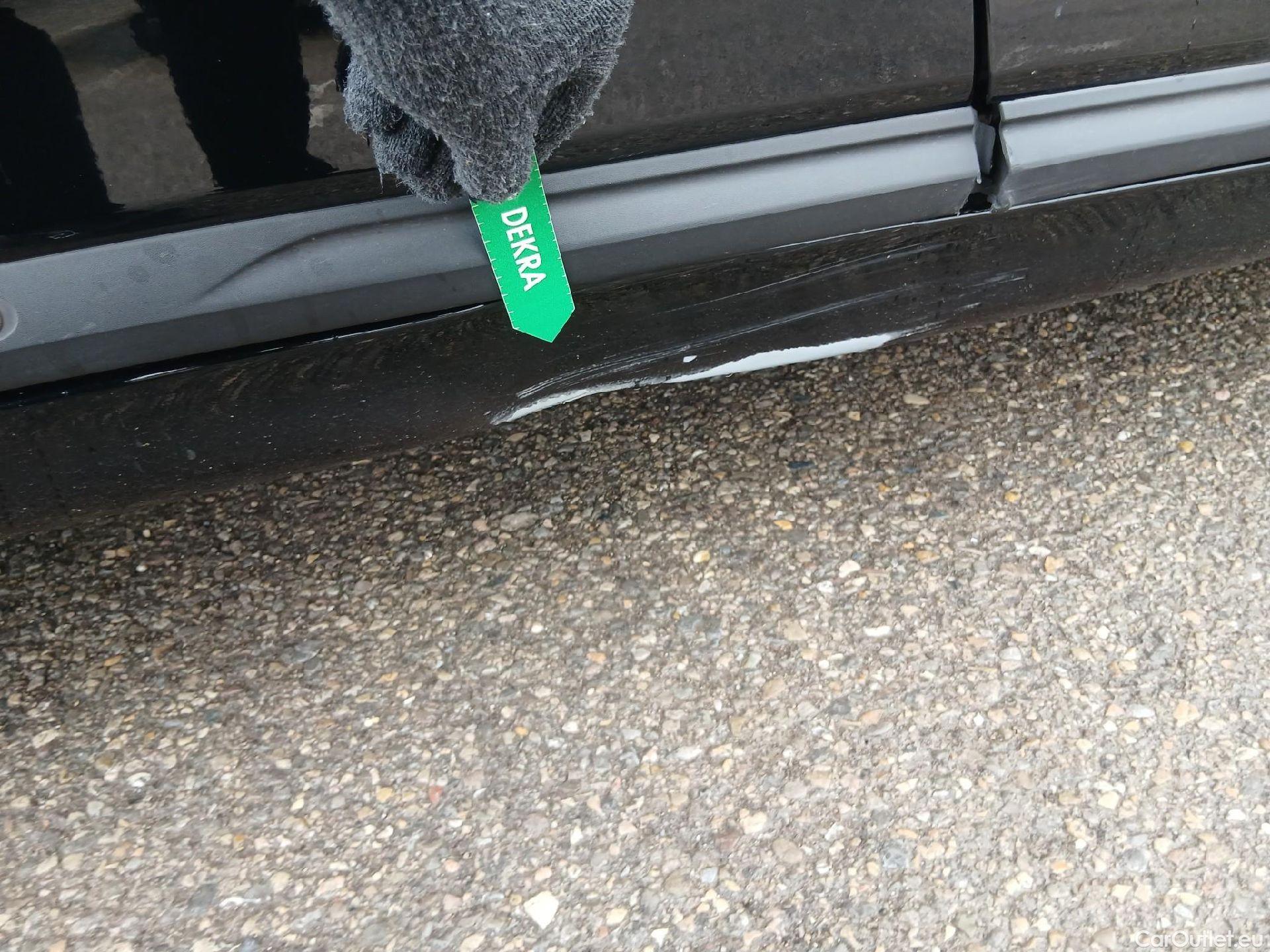  Renault  Clio RENAULT  / 2019 / 5P / berlina con portón Business Blue dCi 74kW (100CV) #38