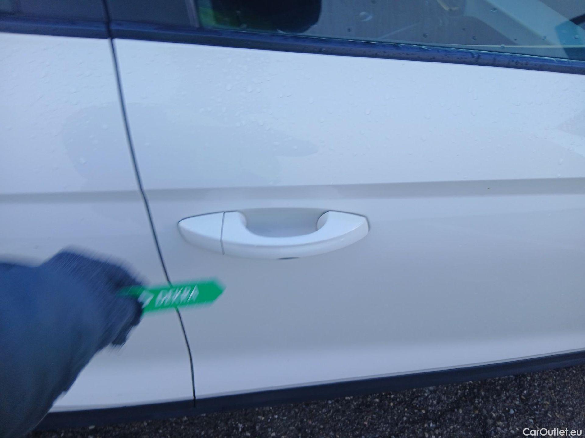  Seat  Arona SEAT  / 2017 / 5P / todoterreno 1.0 TSI 81kW (110CV) Style Plus (AC) #14