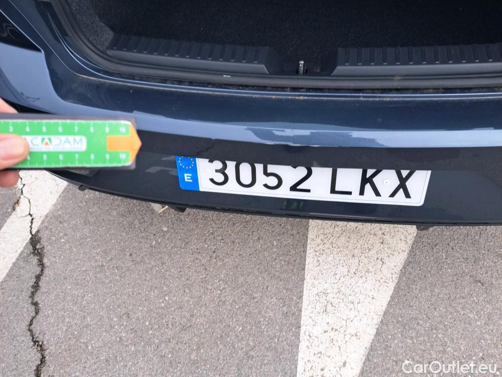  Seat  Ibiza SEAT  / 2017 / 5P / berlina con portón 1.6 TDI 70kW (95CV) Style #22