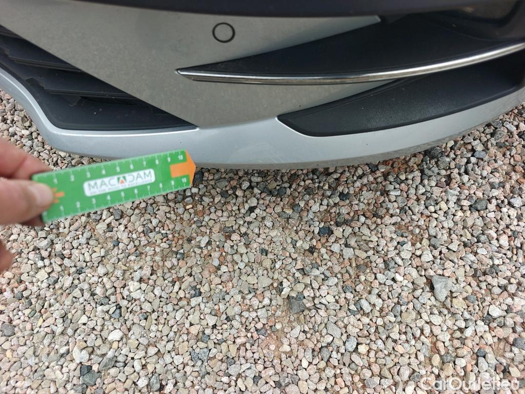  Renault  Megane RENAULT Mégane / 2020 / 5P / berlina con portón Equilibre Blue dCi 85 kW (115CV)-SS #9