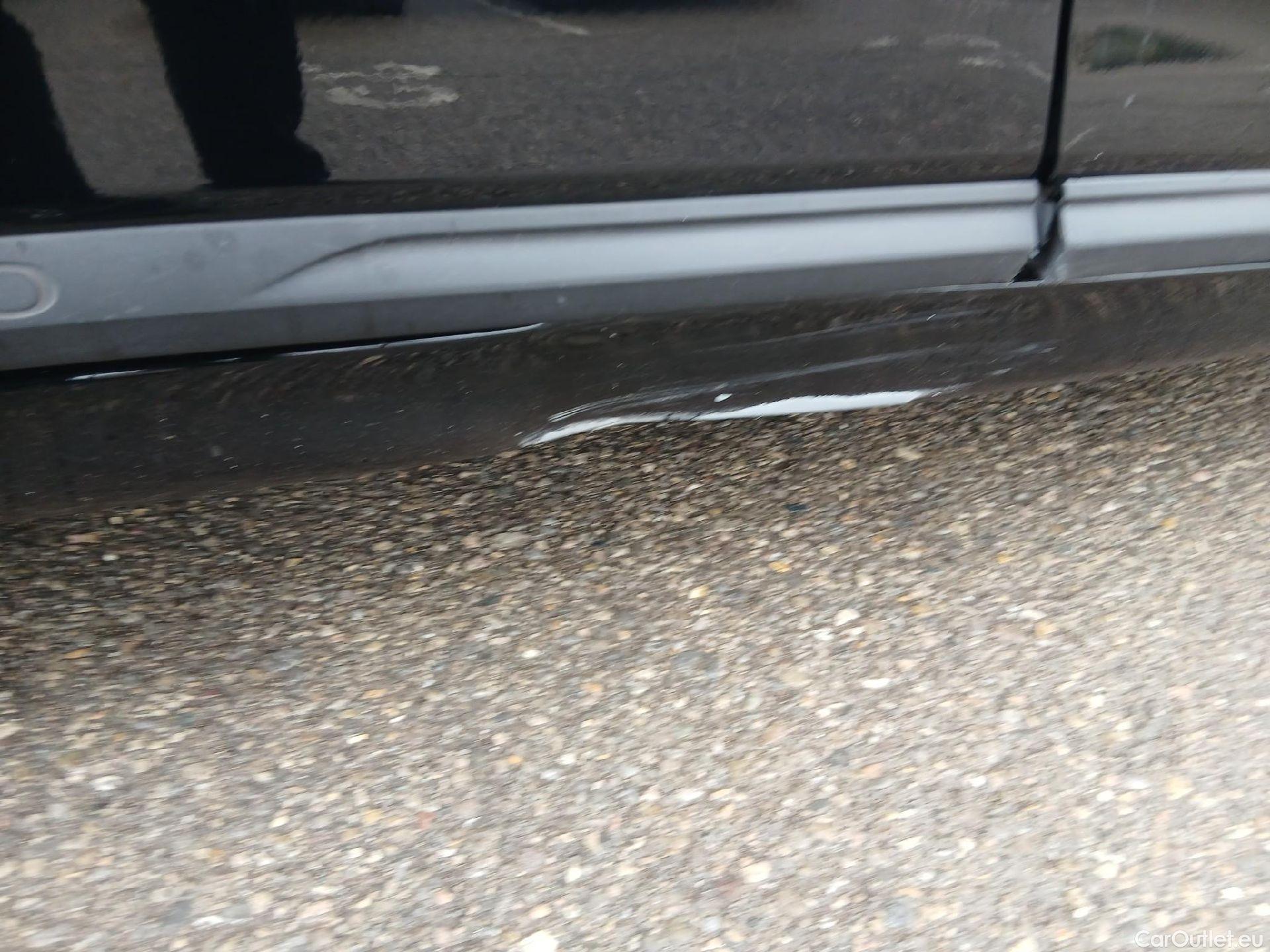  Renault  Clio RENAULT  / 2019 / 5P / berlina con portón Business Blue dCi 74kW (100CV) #37