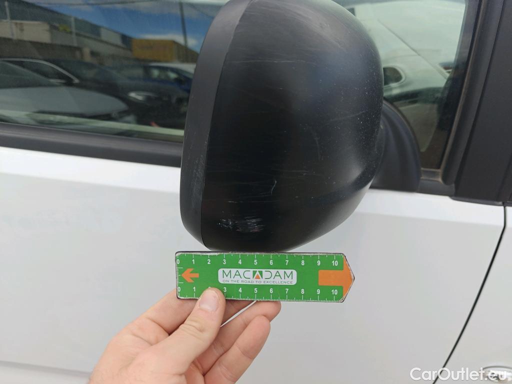  Citroen  Berlingo CITROEN  / 2018 / 5P / monovolumen compacto Talla M BlueHDi 100 S&S LIVE PACK #55