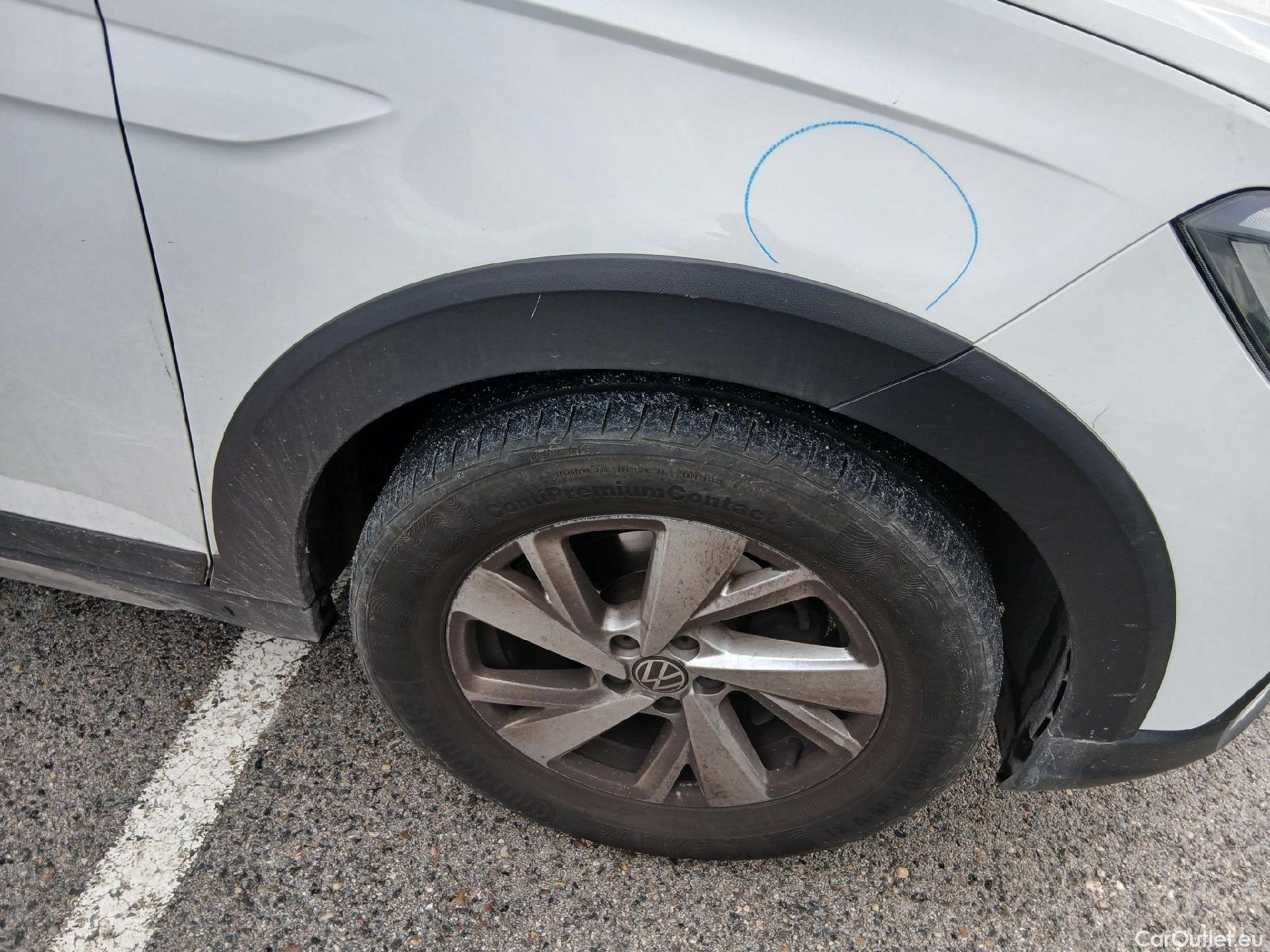  Volkswagen  Taigo VOLKSWAGEN  / 2021 / 5P / todoterreno Life 1.0 TSI 81kW (110CV) DSG #39