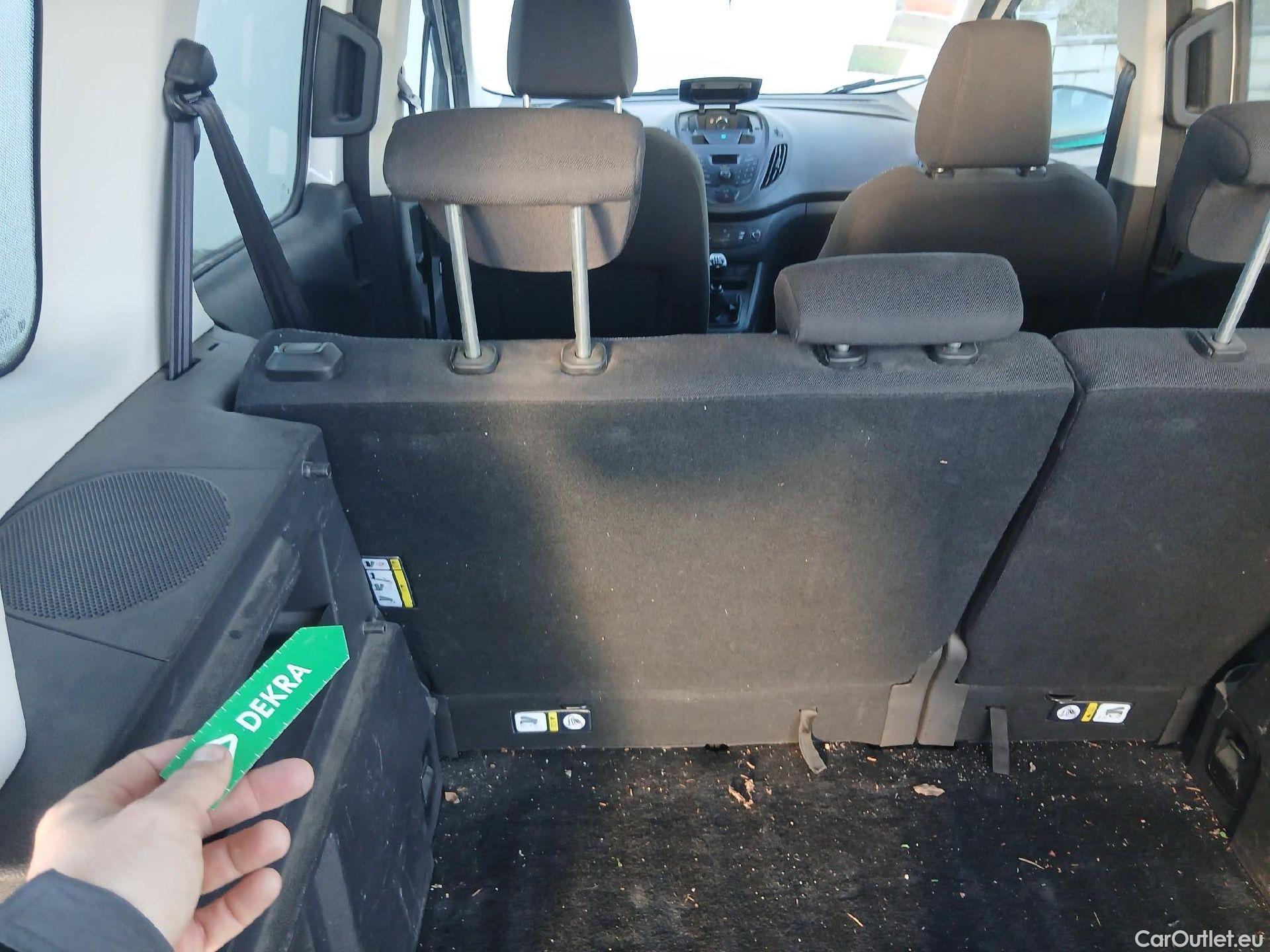  Ford  Tourneo FORD  Courier / 2014 / 5P / monovolumen compacto 1.5 TDCi 55kW (75CV) Ambiente #48