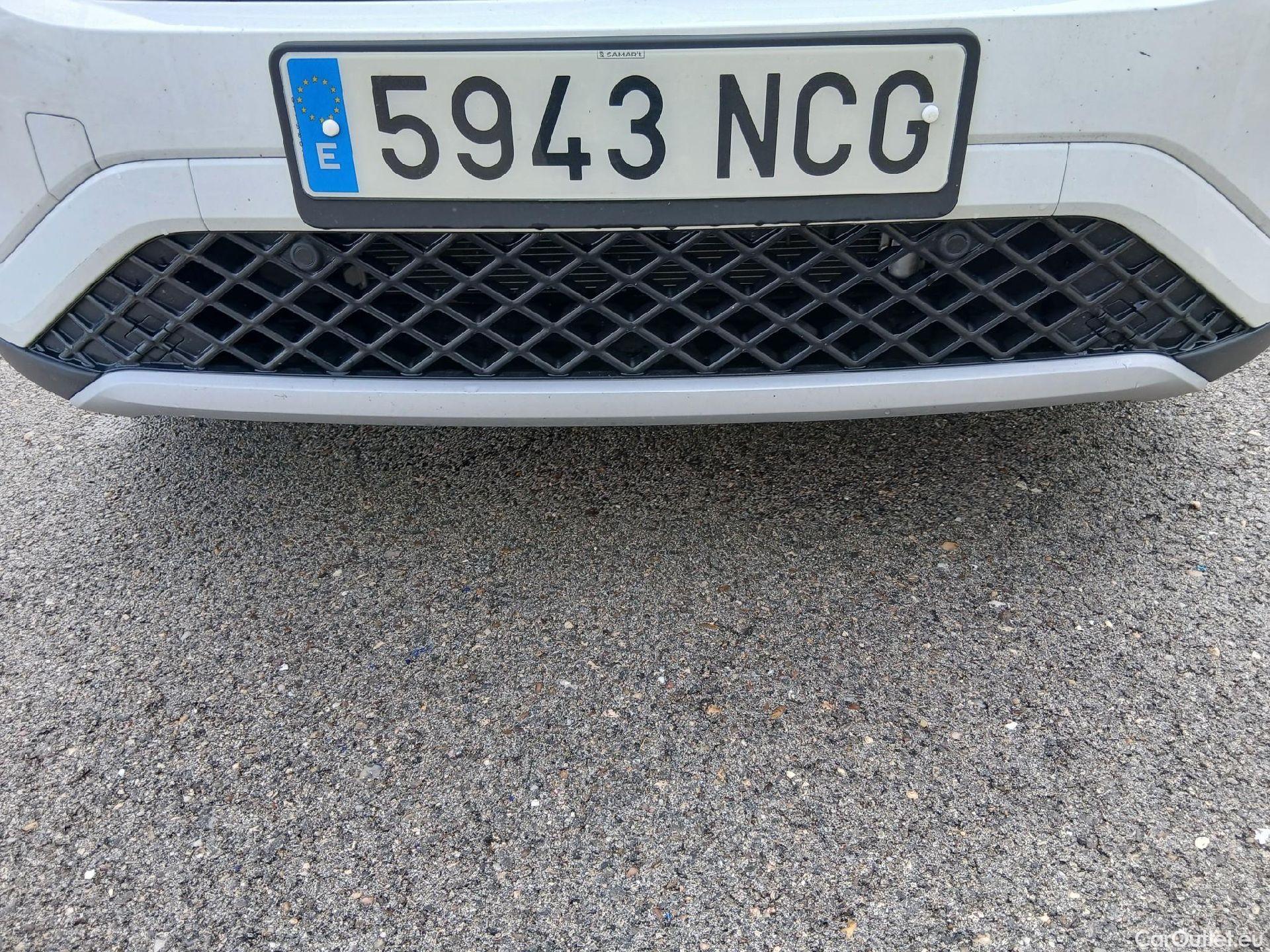  Volkswagen  T-CROSS  1.0 TSI 85 kW R-Line TSI 115CV AT7 6E #4