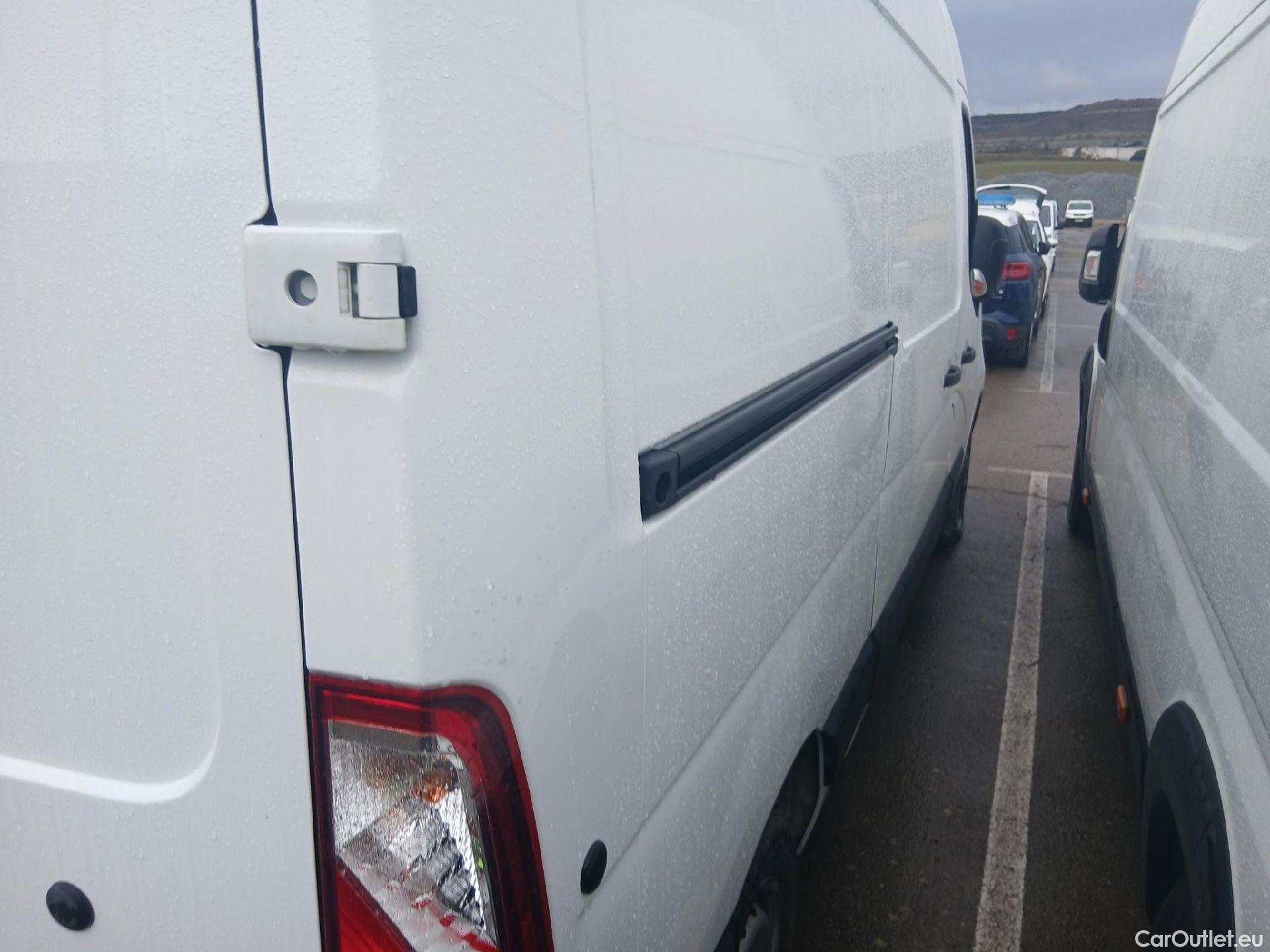  Opel  Movano OPEL  / 2019 / 4P / furgón 2.3 CDTI 99kW (135CV) L2 H2 F 3.5t #15