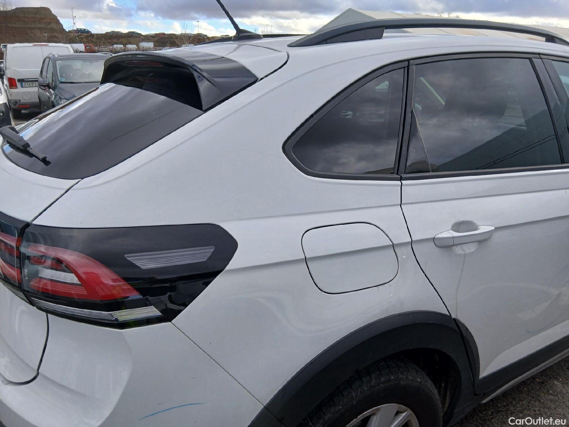  Volkswagen  Taigo VOLKSWAGEN  / 2021 / 5P / todoterreno Life 1.0 TSI 81kW (110CV) DSG #33