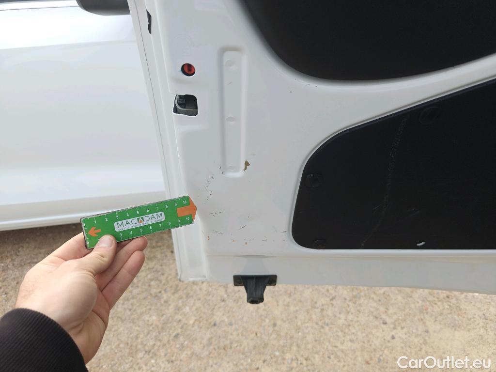  Citroen  Berlingo CITROEN  / 2018 / 5P / monovolumen compacto Talla M BlueHDi 100 S&S LIVE PACK #24