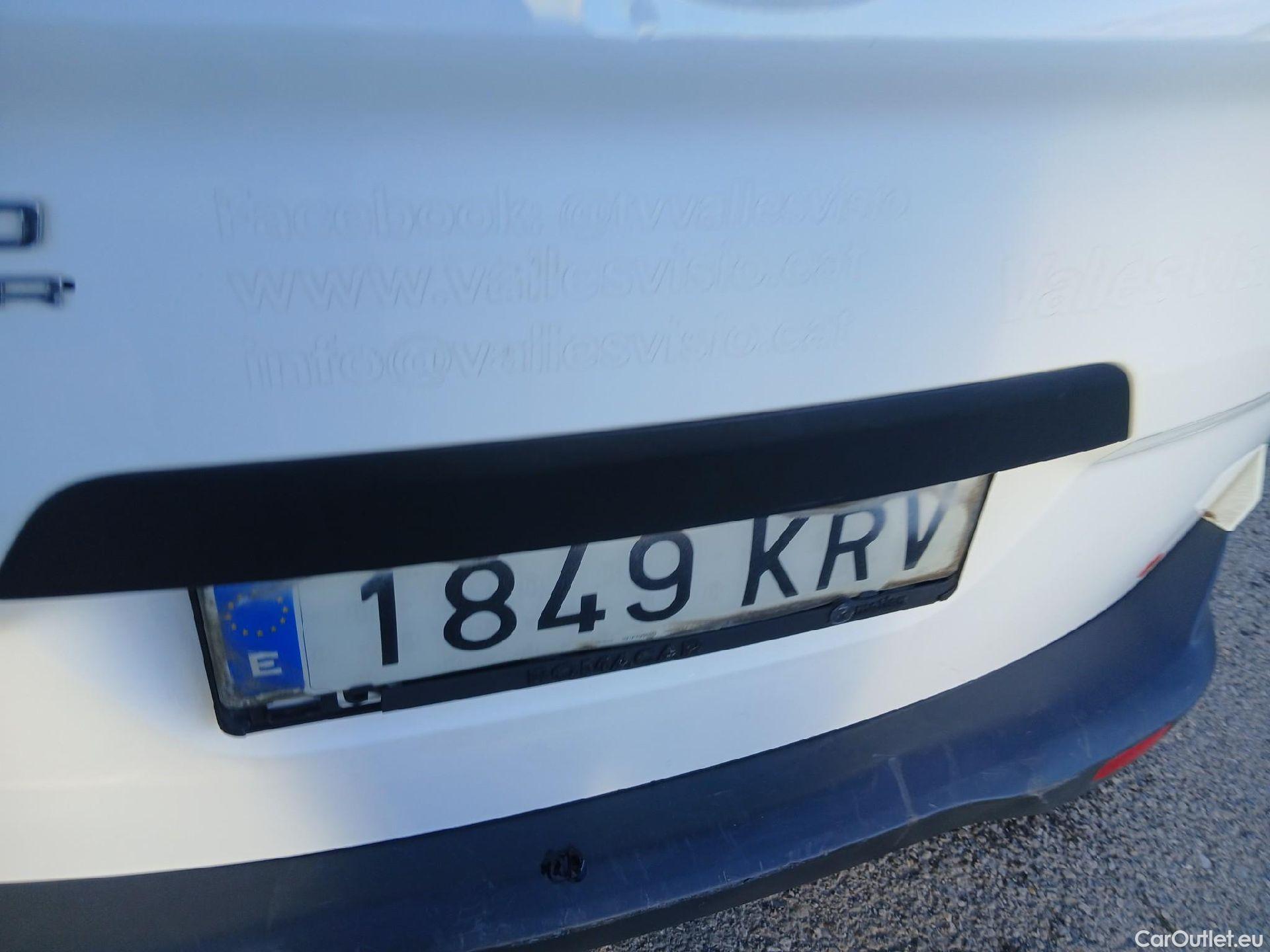  Ford  Tourneo FORD  Courier / 2014 / 5P / monovolumen compacto 1.5 TDCi 55kW (75CV) Ambiente #23