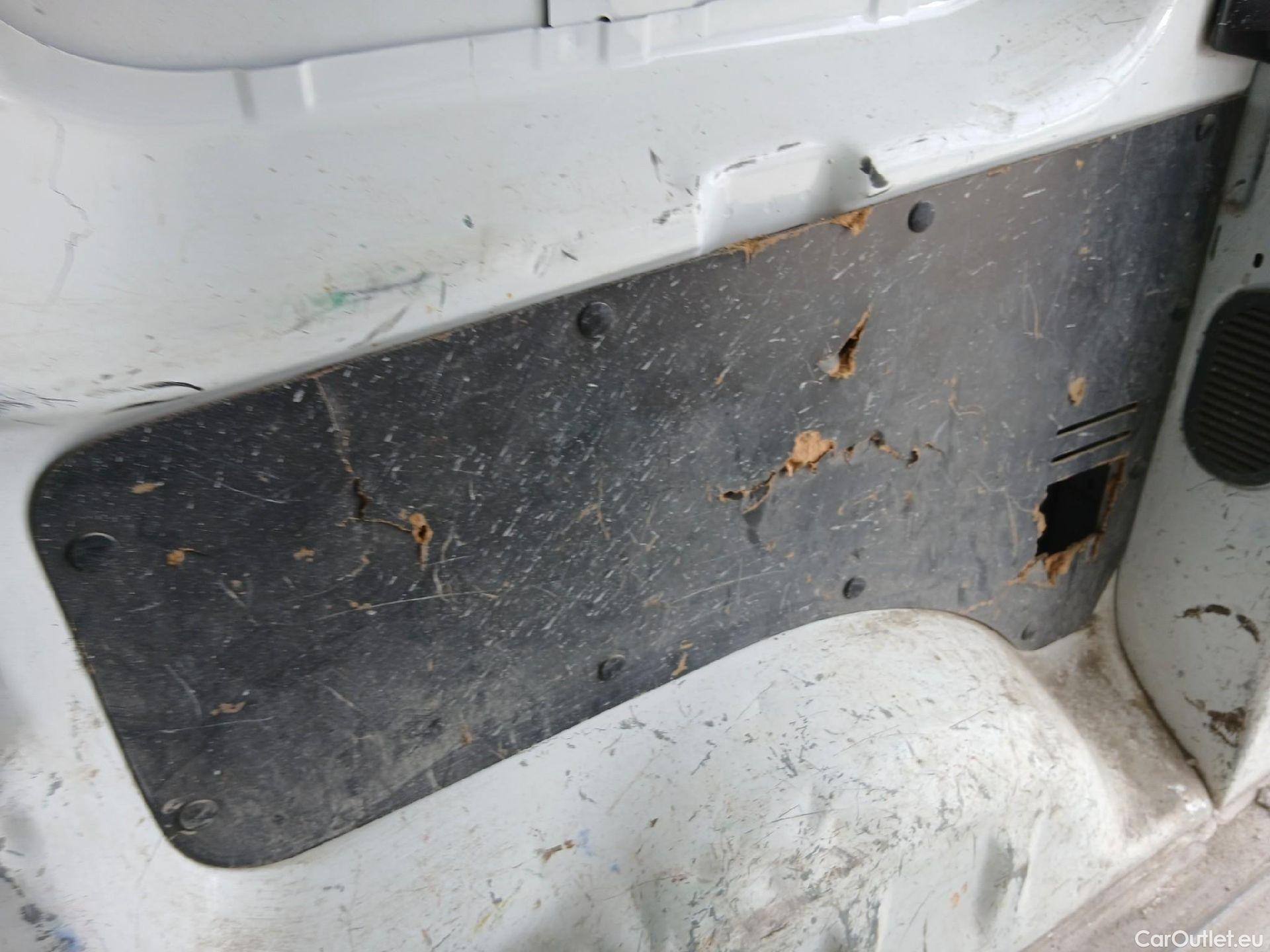  Opel  Vivaro OPEL  / 2019 / 4P / furgón 1.5 Diésel 88kW (120CV) M Std Select #17