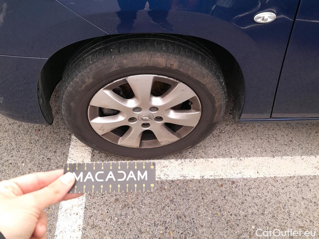  Opel  Combo OPEL  Life / 2018 / 5P / monovolumen 1.5 TD 96kW (130CV) S/S Selective XL #6