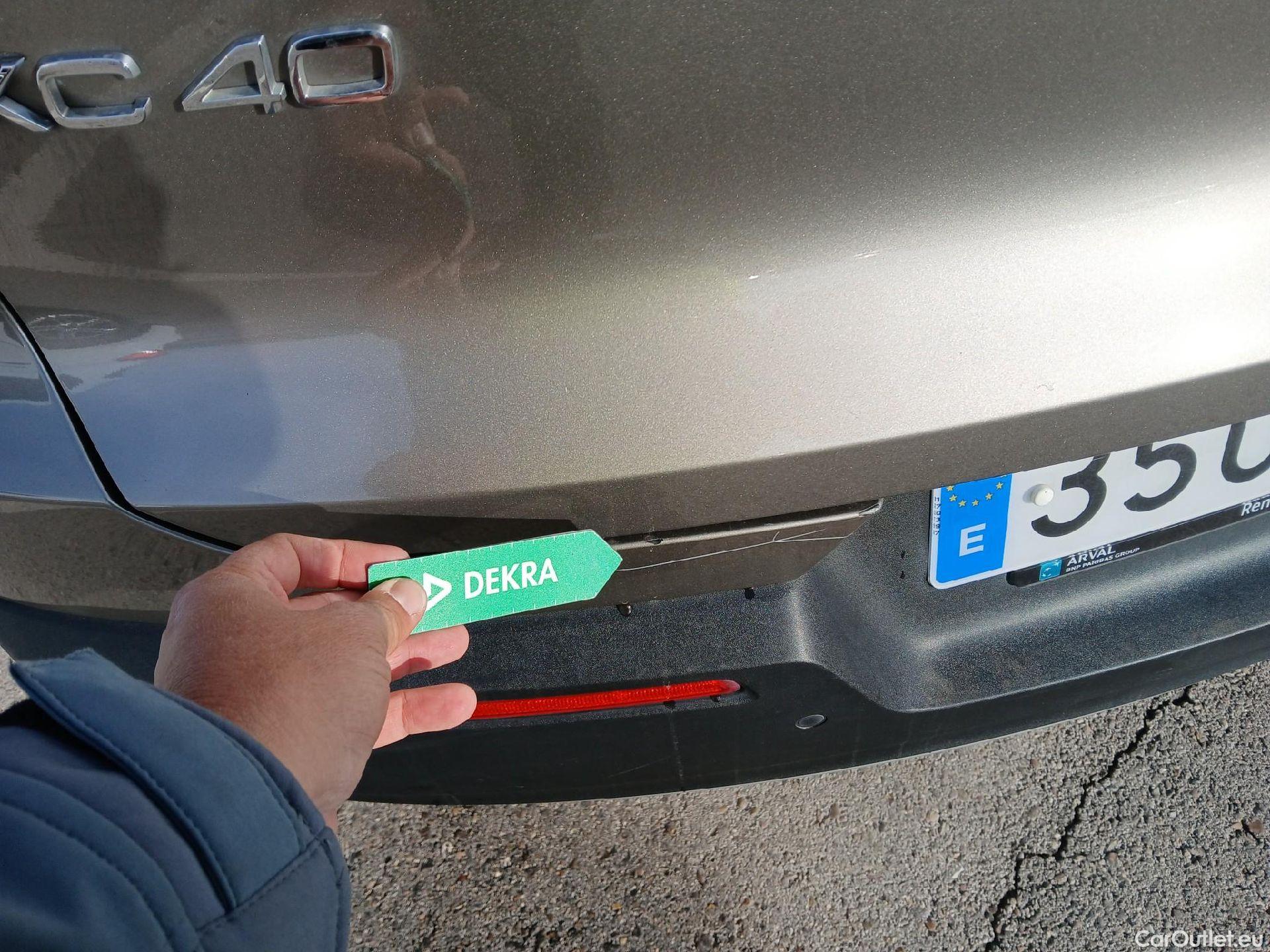  Volvo  XC 40 VOLVO XC40 / 2017 / 5P / todoterreno 2.0 B4 G AWD Momentum Pro Auto #15