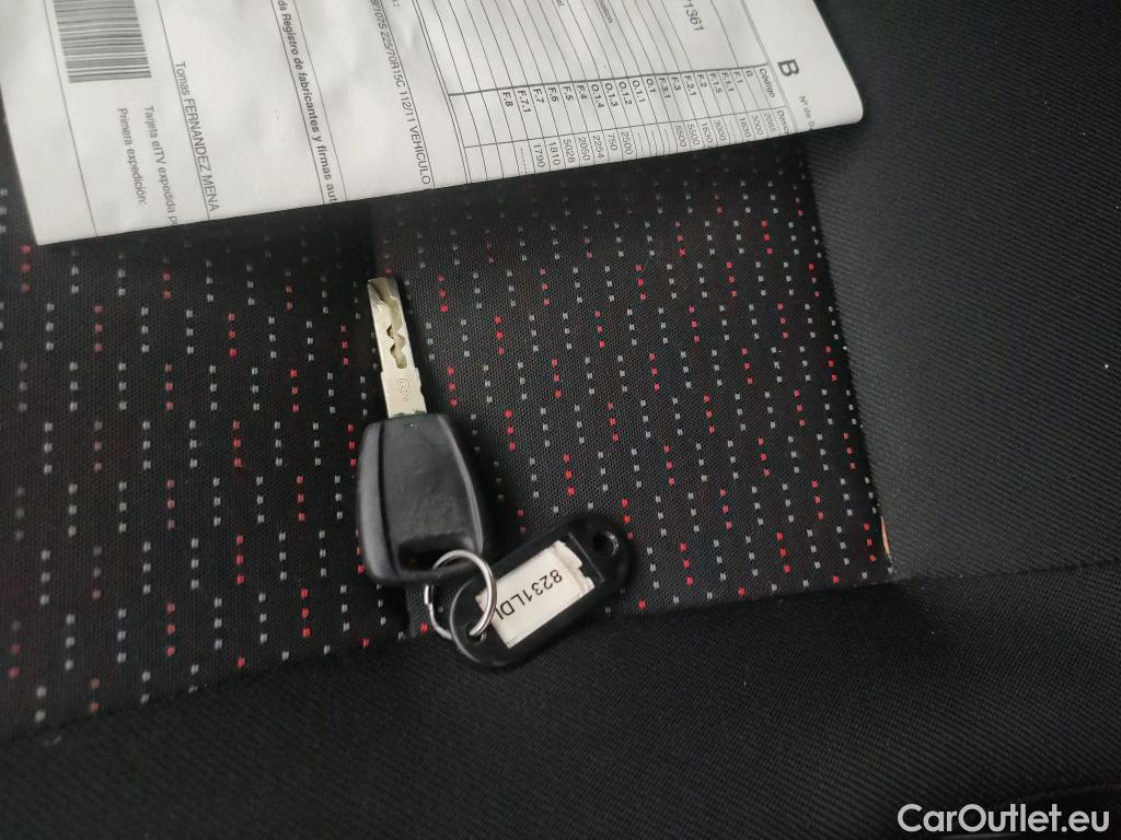  Peugeot  Boxer PEUGEOT  / 2014 / 4P / combi Combi 5/9 Pl 330 L1H1 BlueHDi 88KW (120) #2