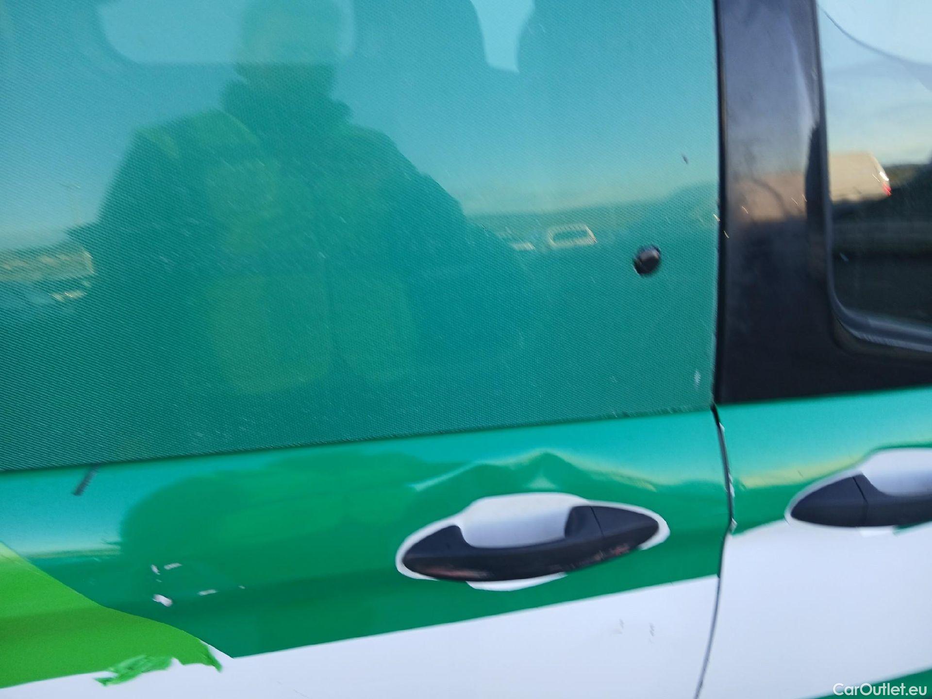  Ford  Tourneo FORD  Courier / 2014 / 5P / monovolumen compacto 1.5 TDCi 55kW (75CV) Ambiente #34