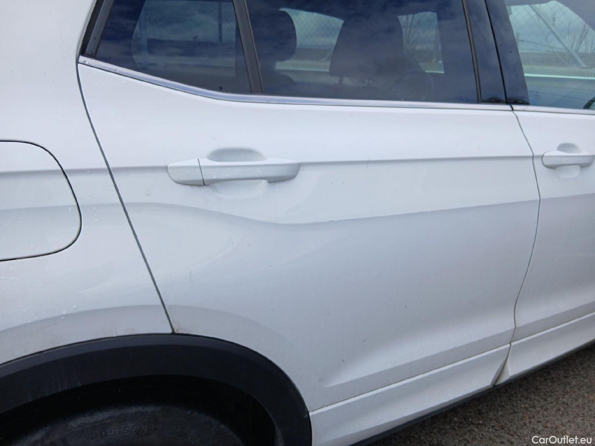  Volkswagen  T-CROSS  1.0 TSI 85 kW R-Line TSI 115CV AT7 6E #19