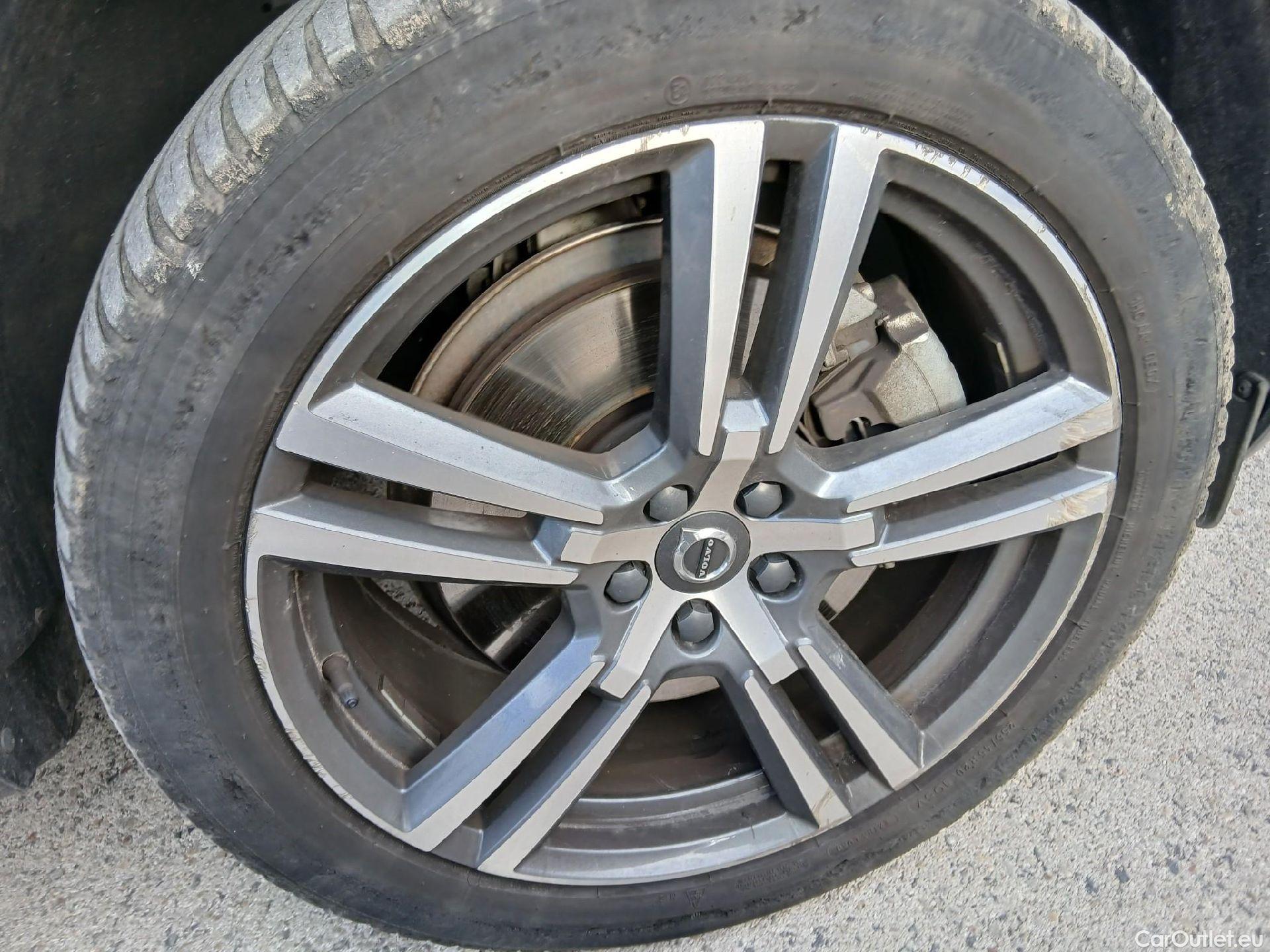  Volvo  XC60 VOLVO  / 2017 / 5P / todoterreno 2.0 T6 AWD Recharge Inscription Auto #34