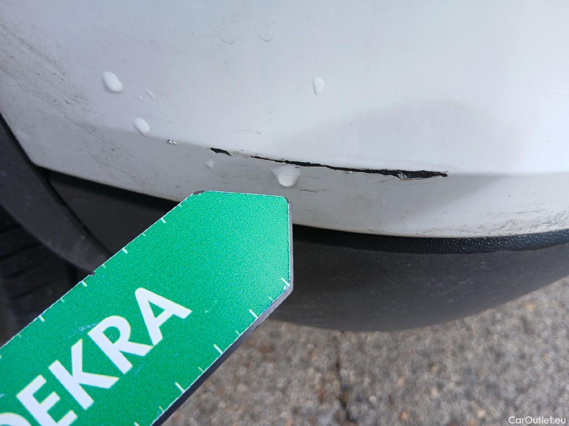  Volkswagen  T-CROSS  1.0 TSI 85 kW R-Line TSI 115CV AT7 6E #13