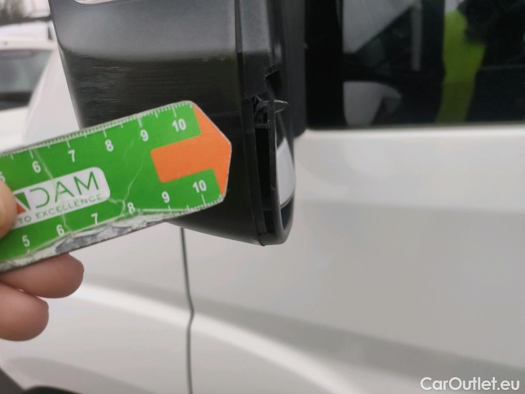  Peugeot  Boxer PEUGEOT  / 2014 / 4P / combi Combi 5/9 Pl 330 L1H1 BlueHDi 88KW (120) #4