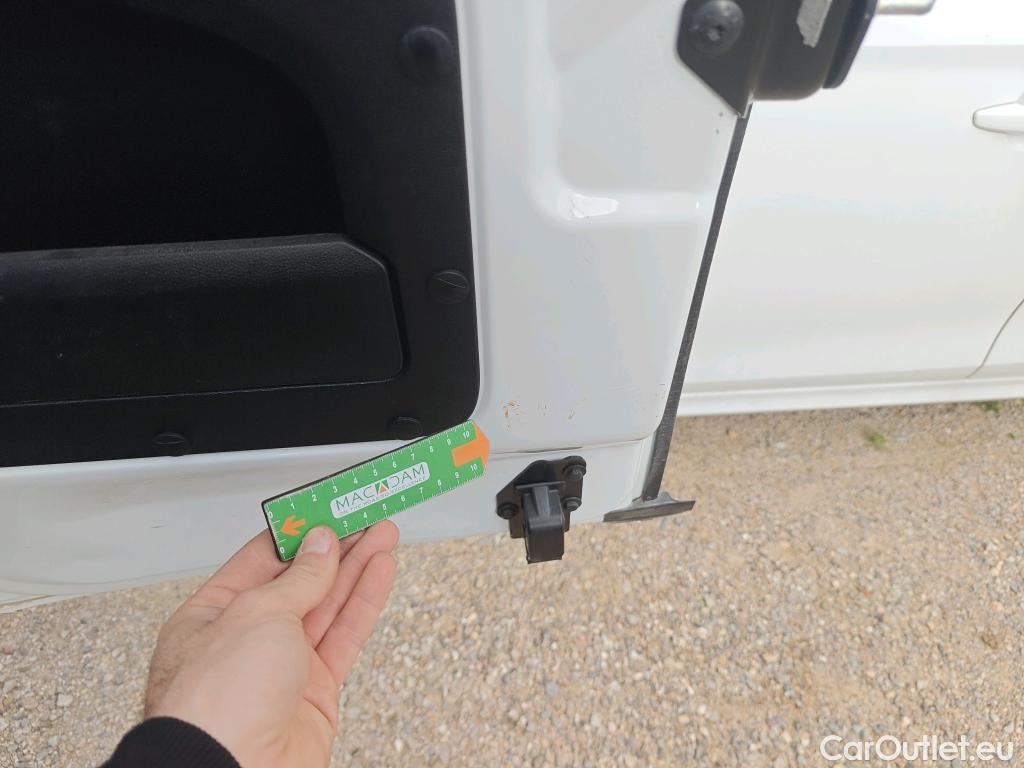  Citroen  Berlingo CITROEN  / 2018 / 5P / monovolumen compacto Talla M BlueHDi 100 S&S LIVE PACK #25