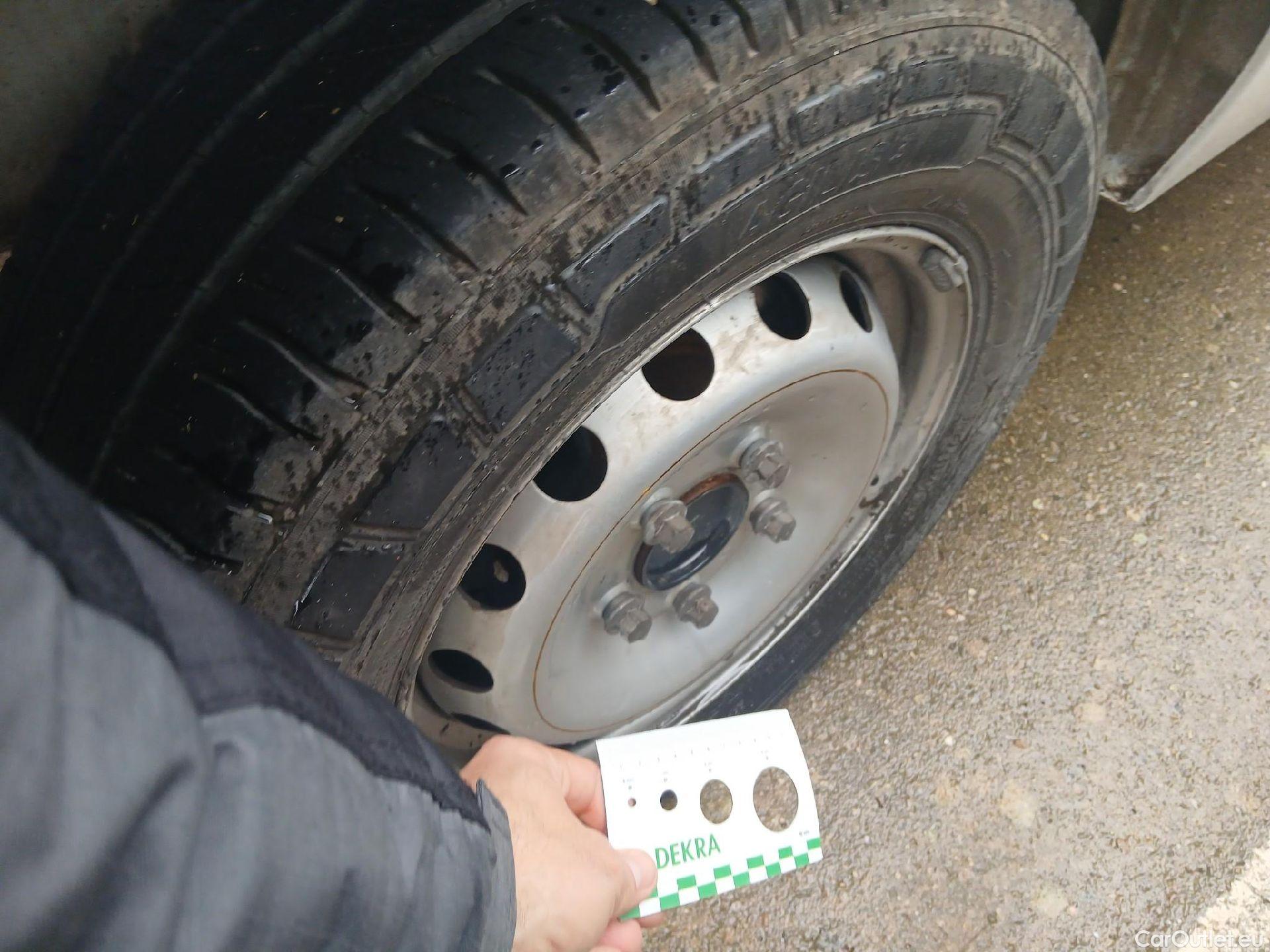  Opel  Movano OPEL  / 2019 / 4P / furgón 2.3 CDTI 99kW (135CV) L2 H2 F 3.5t #18