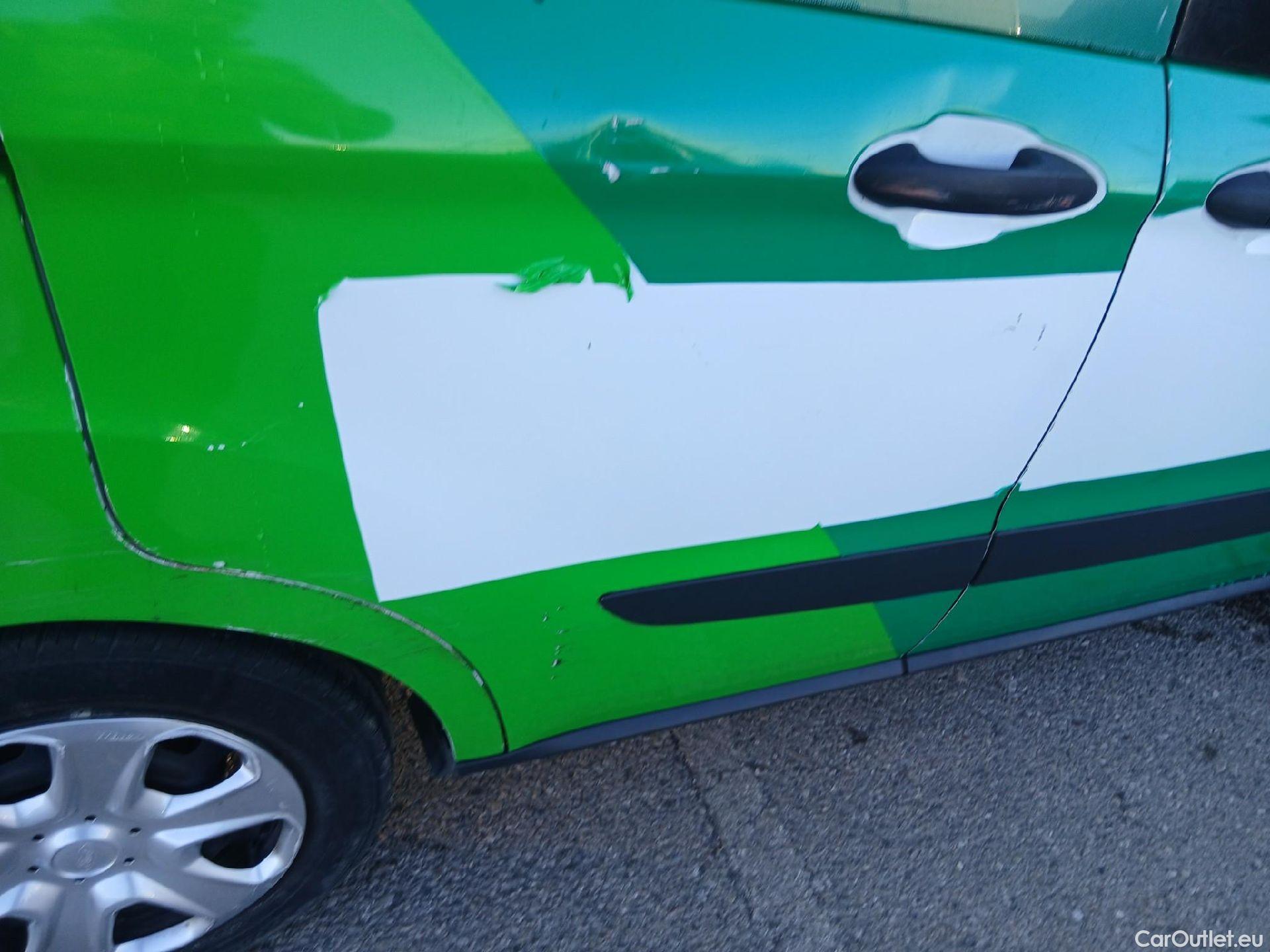  Ford  Tourneo FORD  Courier / 2014 / 5P / monovolumen compacto 1.5 TDCi 55kW (75CV) Ambiente #31