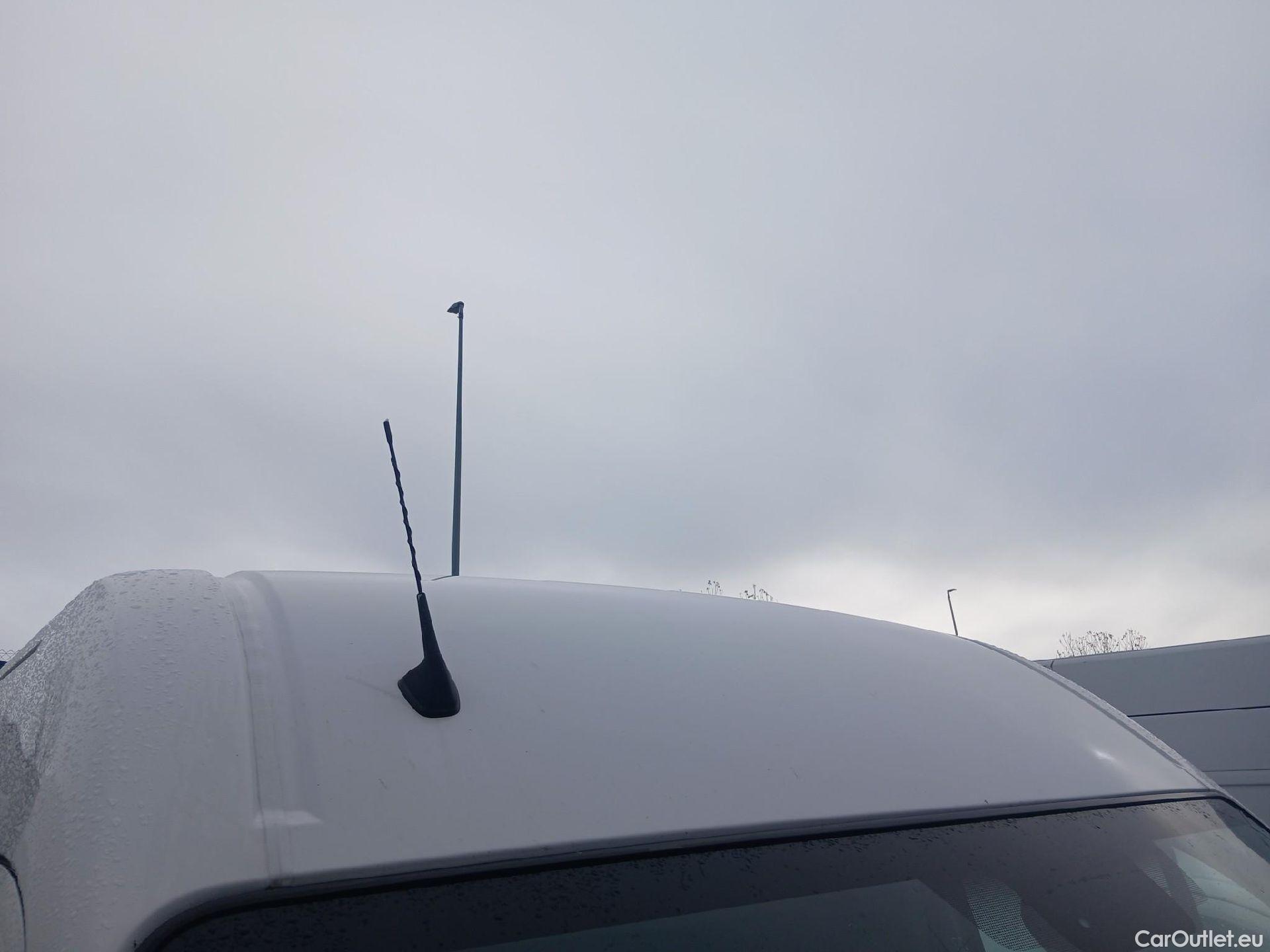  Opel  Movano OPEL  / 2019 / 4P / furgón 2.3 CDTI 99kW (135CV) L2 H2 F 3.5t #29