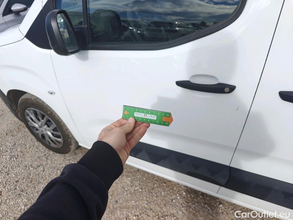  Citroen  Berlingo CITROEN  / 2018 / 5P / monovolumen compacto Talla M BlueHDi 100 S&S LIVE PACK #13