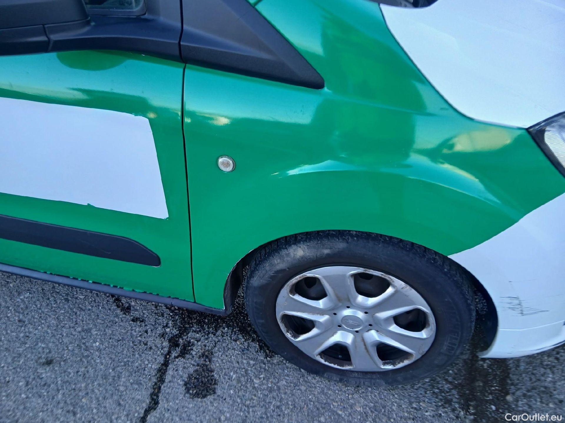  Ford  Tourneo FORD  Courier / 2014 / 5P / monovolumen compacto 1.5 TDCi 55kW (75CV) Ambiente #44