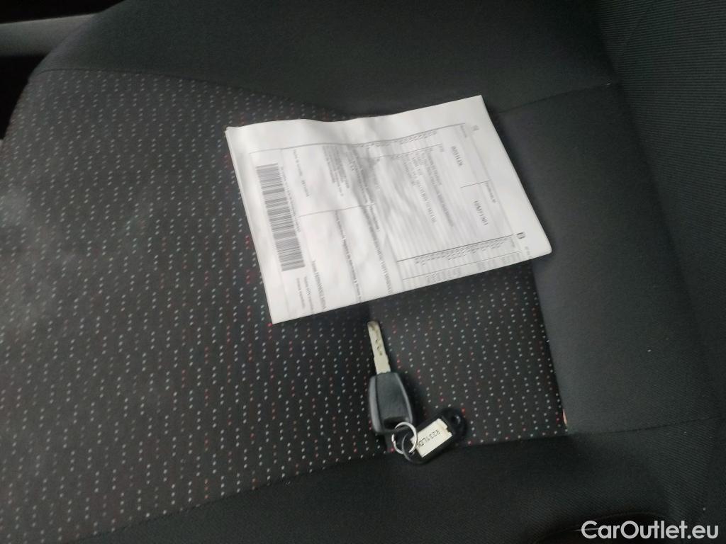  Peugeot  Boxer PEUGEOT  / 2014 / 4P / combi Combi 5/9 Pl 330 L1H1 BlueHDi 88KW (120) #28