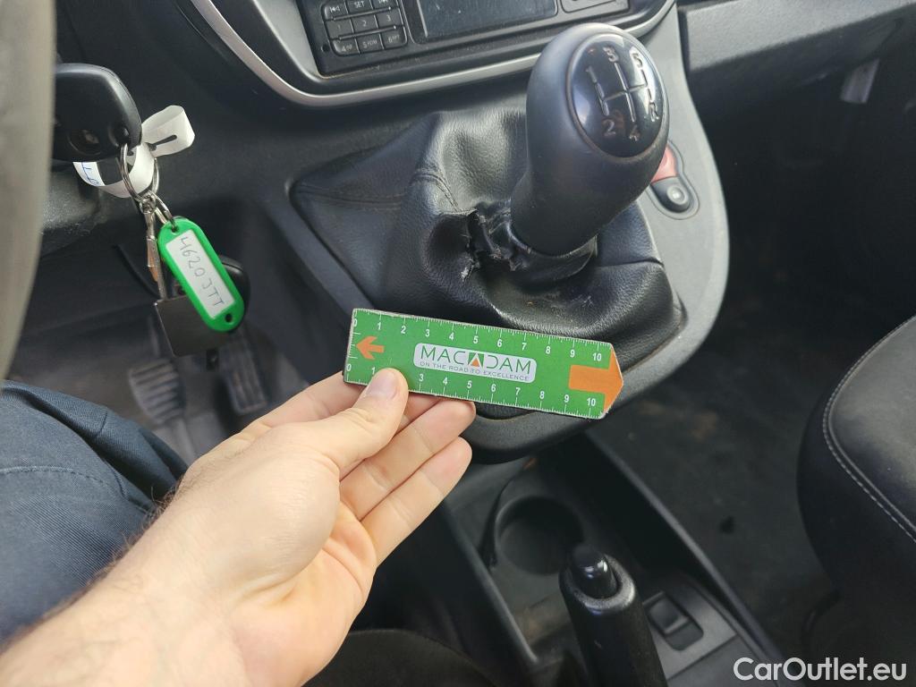  Renault  Kangoo RENAULT  FURGÓN VU 3p 2G furgón deriv Profesional dCi 90 Euro 6 #36