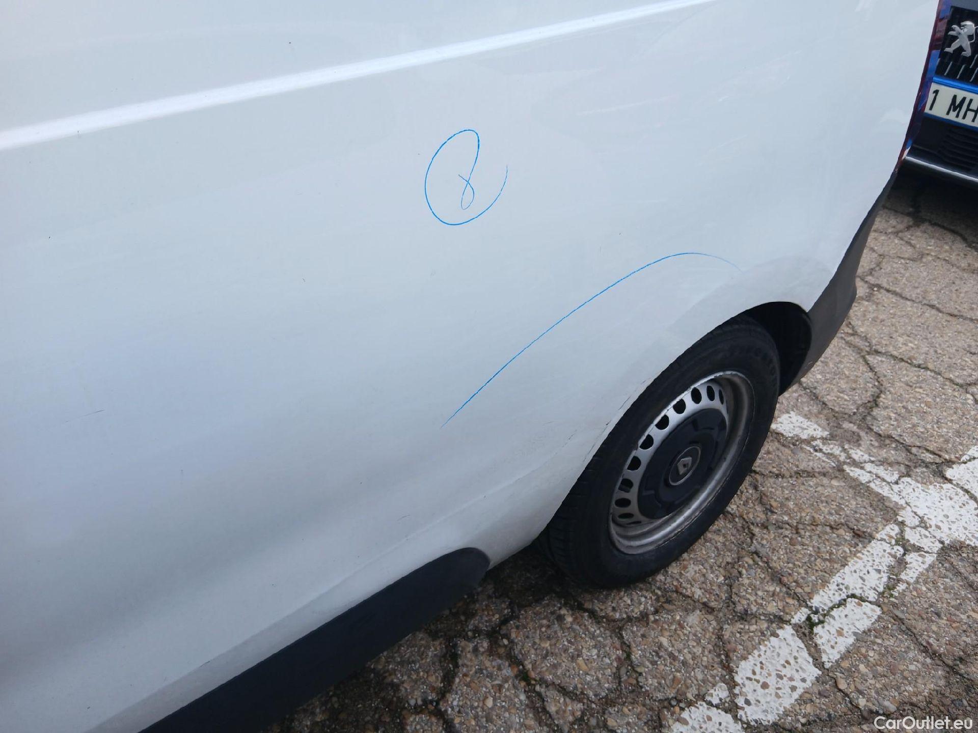  Renault  EXPRESS RENAULT  / 2021 / 4P / furgón derivado de turismo Confort 1.5 Blue dCi 70 kW (95 cv) #16