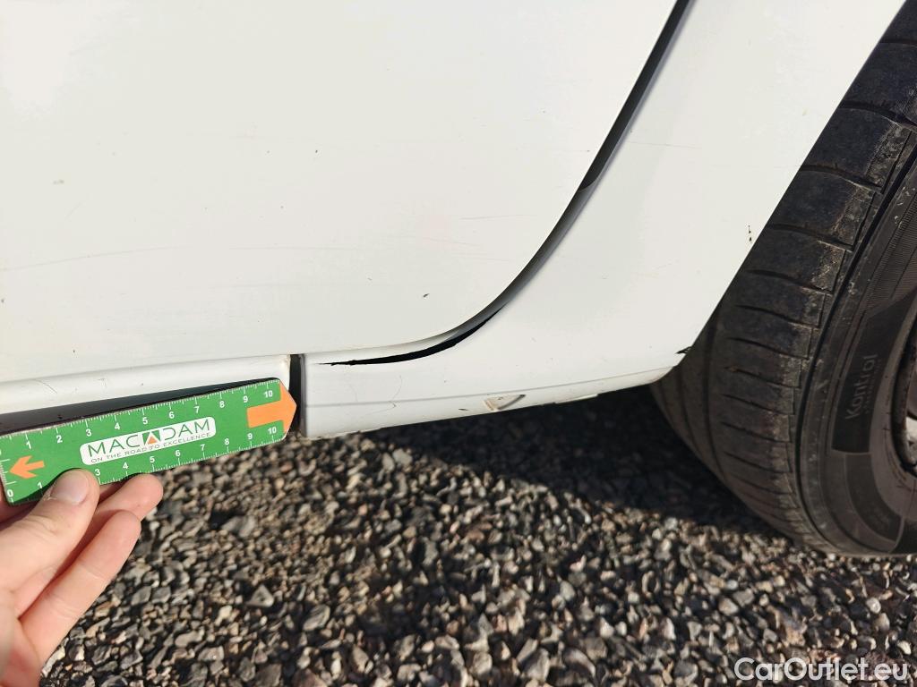  Renault  Kangoo RENAULT  FURGÓN VU 3p 2G furgón deriv Profesional dCi 90 Euro 6 #106