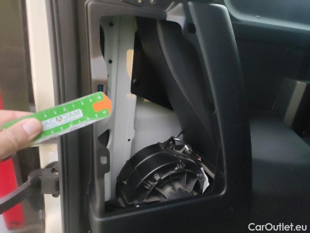  Peugeot  Boxer PEUGEOT  / 2014 / 4P / combi Combi 5/9 Pl 330 L1H1 BlueHDi 88KW (120) #32