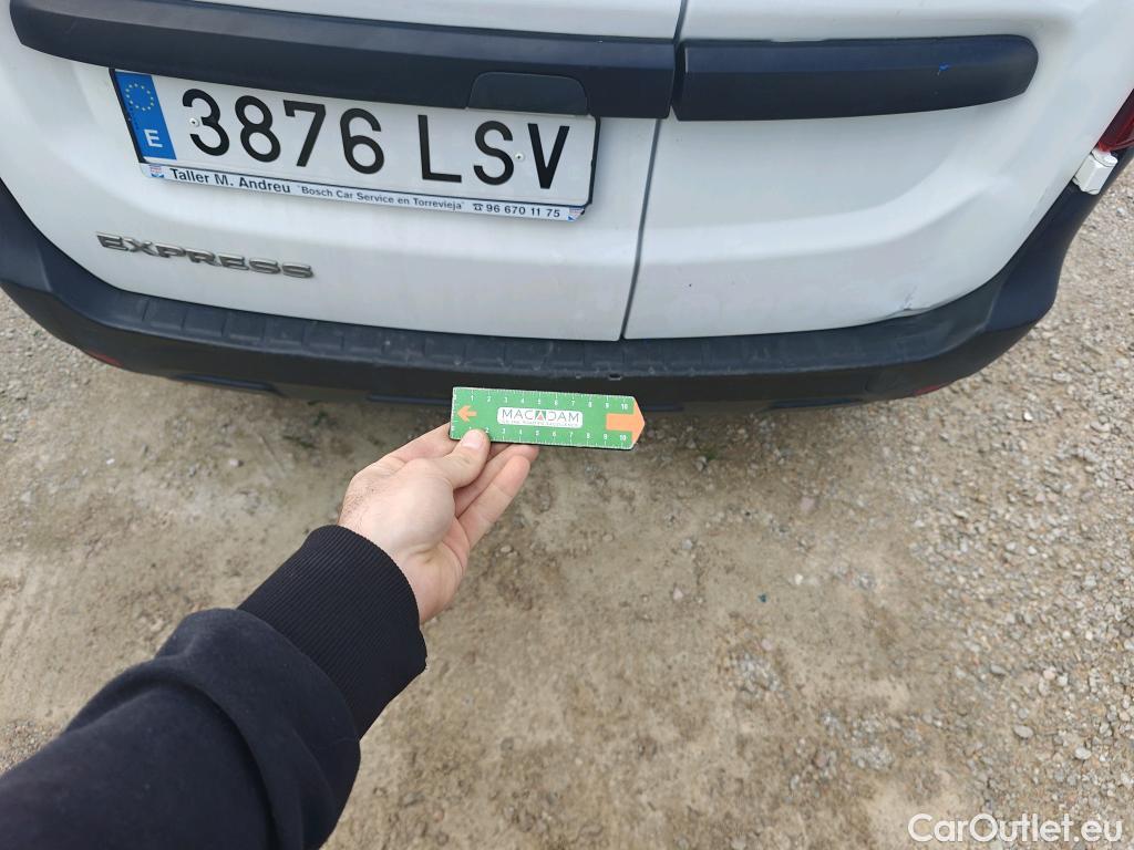  Renault  EXPRESS RENAULT  / 2021 / 4P / furgón derivado de turismo Confort 1.5 Blue dCi 70 kW (95 cv) #28