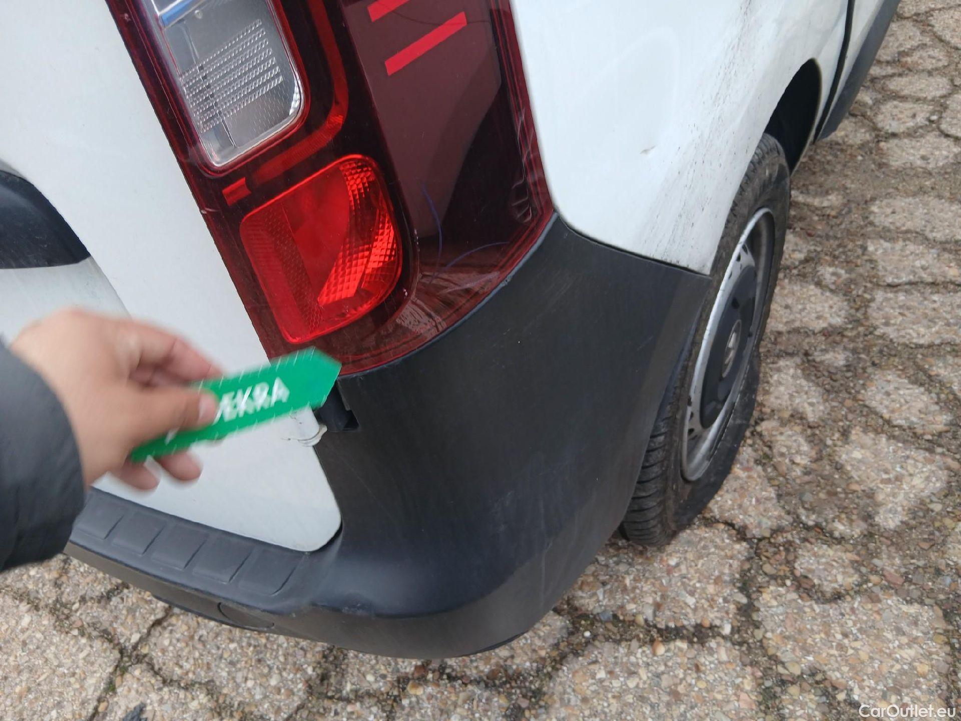  Renault  EXPRESS RENAULT  / 2021 / 4P / furgón derivado de turismo Confort 1.5 Blue dCi 70 kW (95 cv) #22