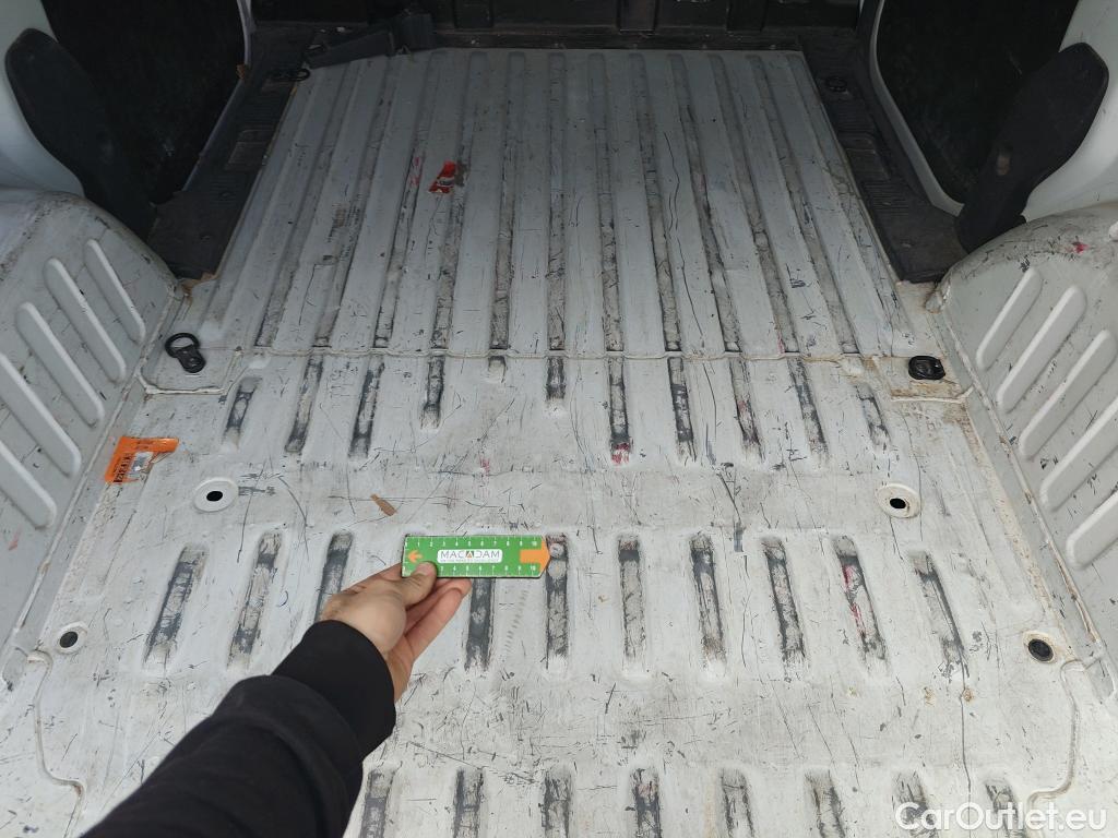  Renault  EXPRESS RENAULT  / 2021 / 4P / furgón derivado de turismo Confort 1.5 Blue dCi 70 kW (95 cv) #39