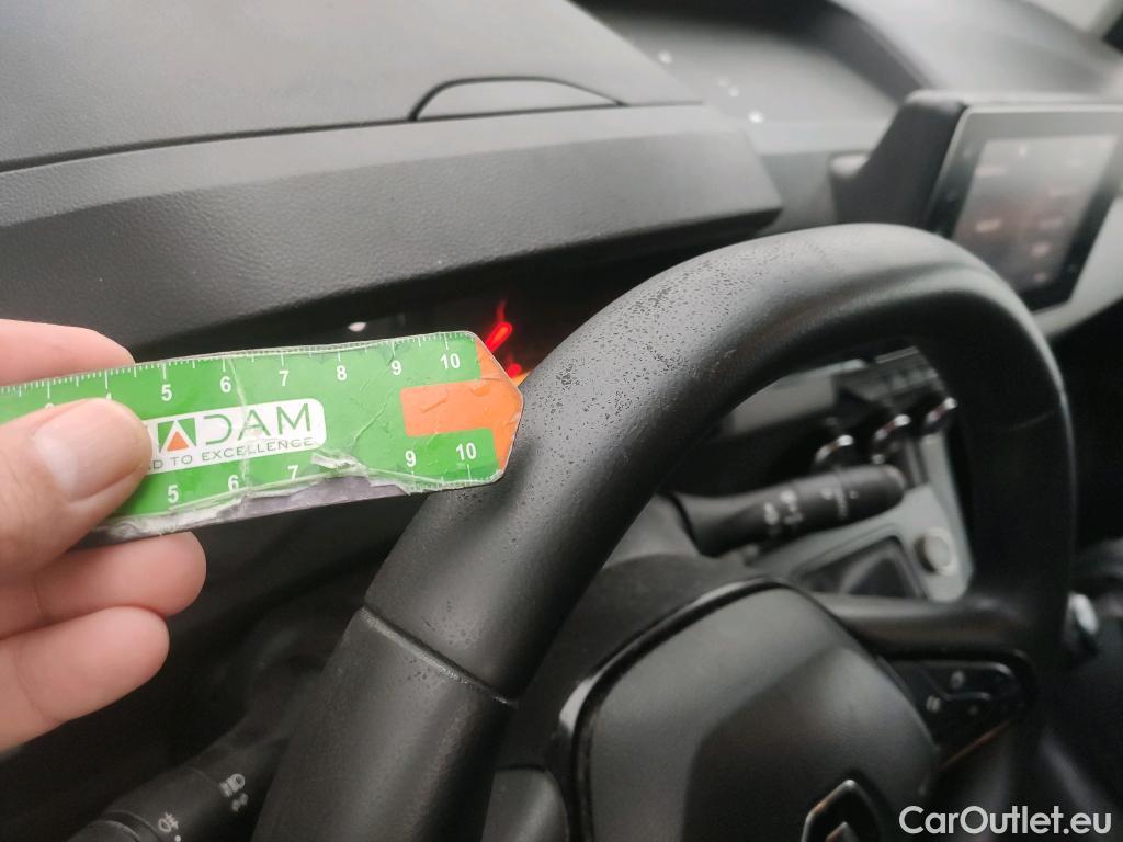  Renault  Kangoo RENAULT  Furgón/2021/4P/furgón derivado de turismo Profes. 1.5 Blue dCi 70kW  #20