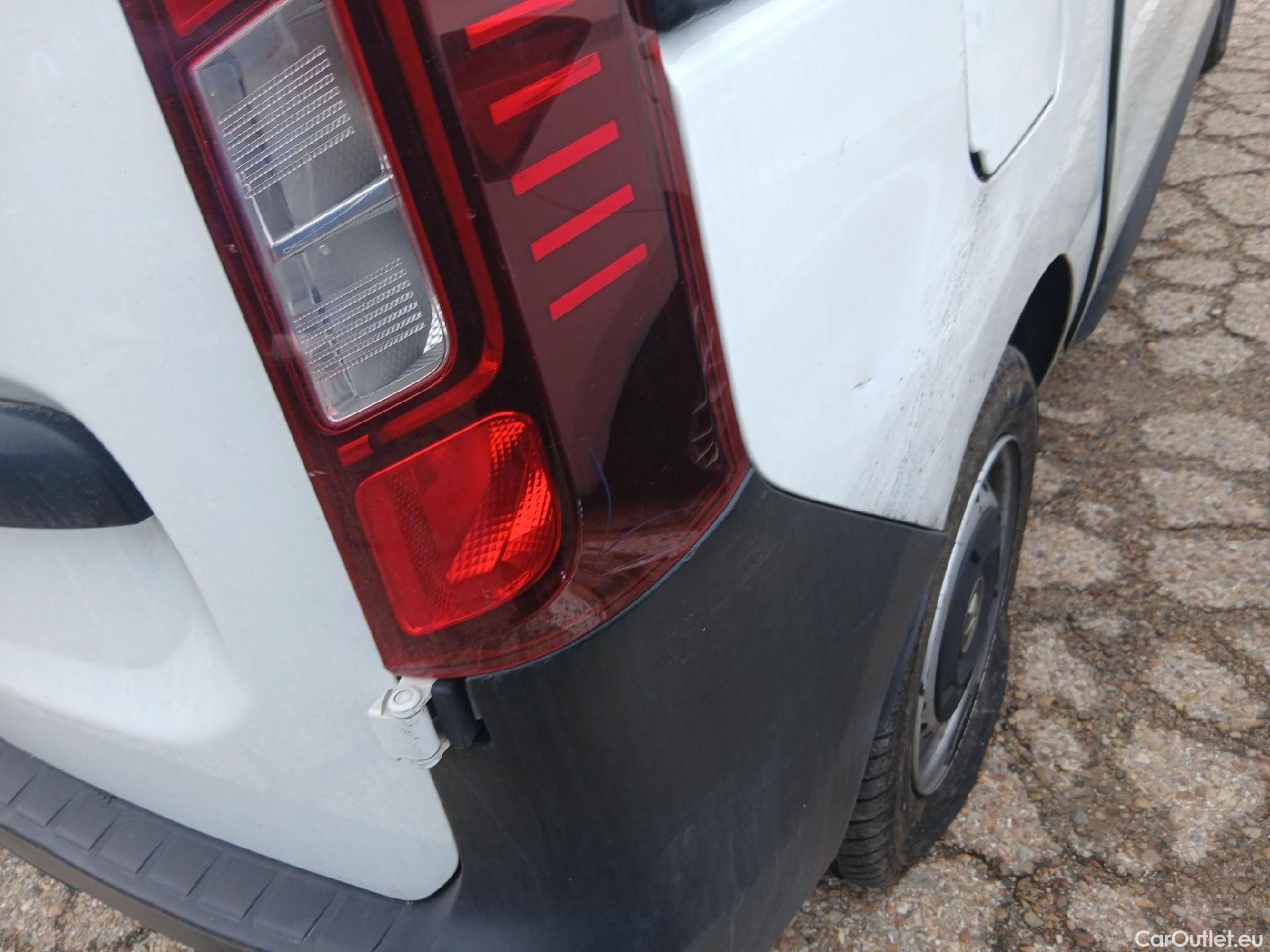  Renault  EXPRESS RENAULT  / 2021 / 4P / furgón derivado de turismo Confort 1.5 Blue dCi 70 kW (95 cv) #21