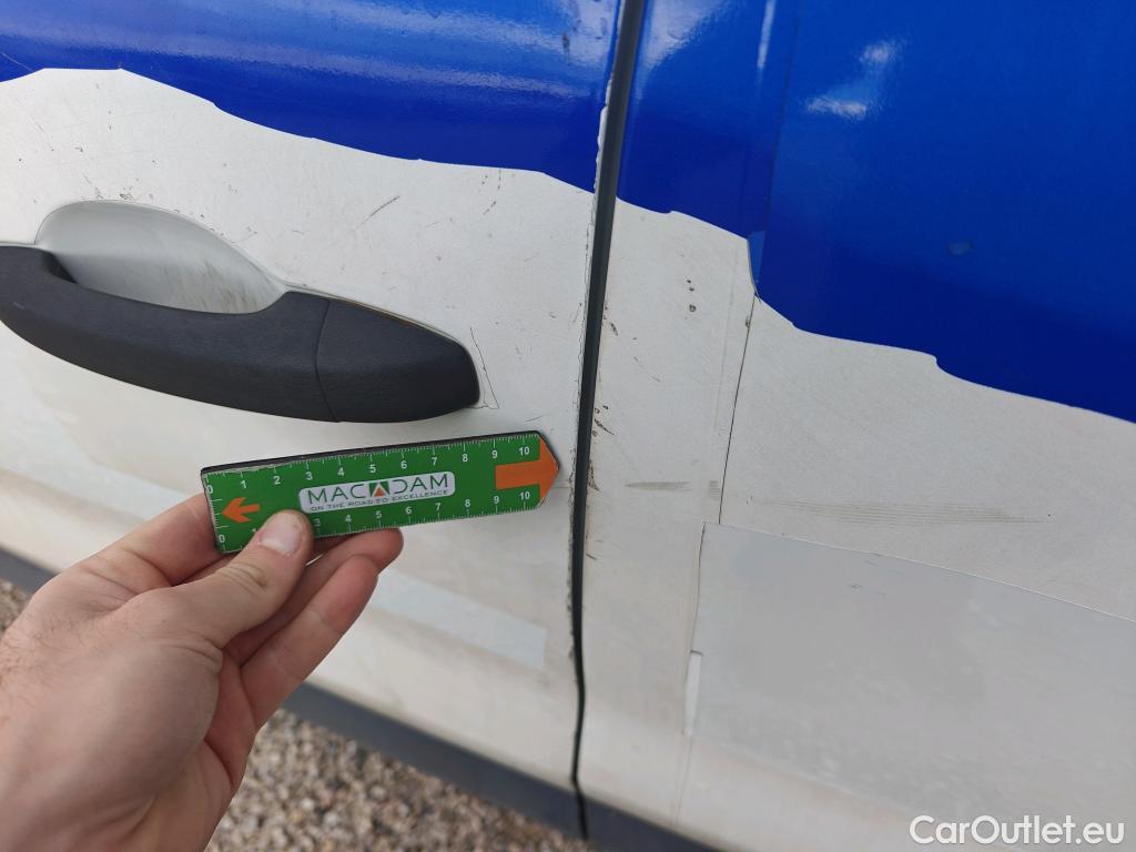  Renault  EXPRESS RENAULT  / 2021 / 4P / furgón derivado de turismo Confort 1.5 Blue dCi 70 kW (95 cv) #17